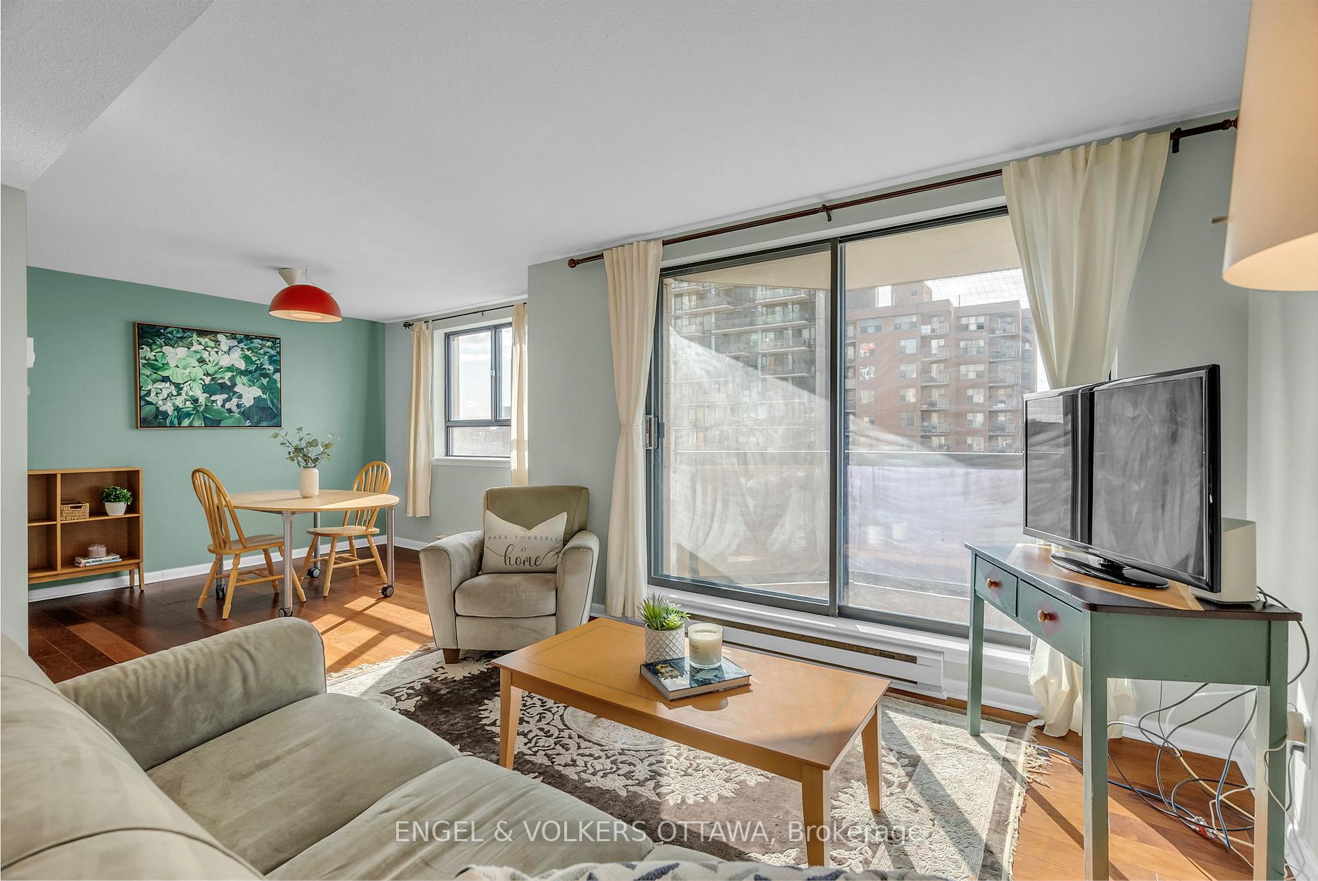 Photo 10 of Unit 905, 470 Laurier Avenue W, Ottawa, Ottawa Centre — HOMEH