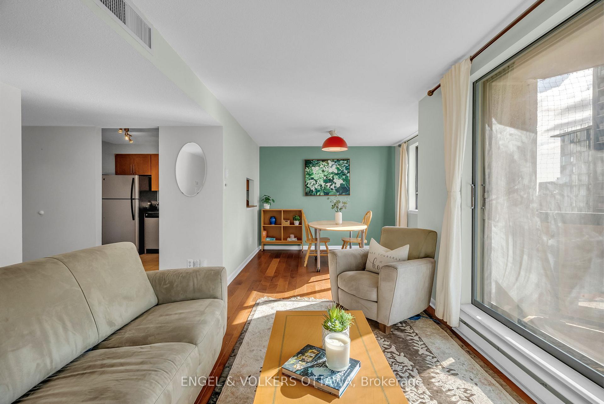 Photo 12 of Unit 905, 470 Laurier Avenue W, Ottawa, Ottawa Centre — HOMEH
