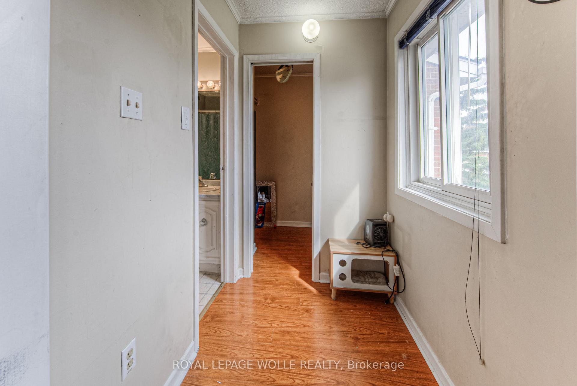 Photo 19 of Unit 9, 121 University Avenue E, Waterloo — HOMEH