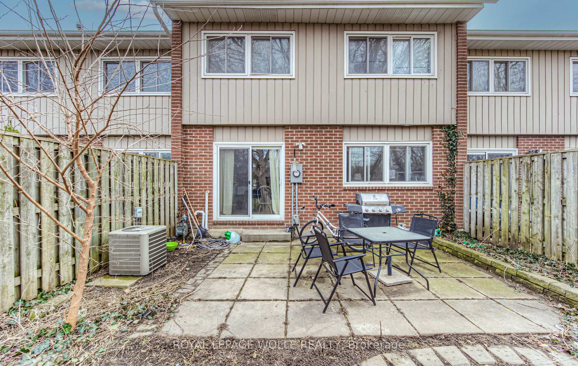 Photo 24 of Unit 9, 121 University Avenue E, Waterloo — HOMEH