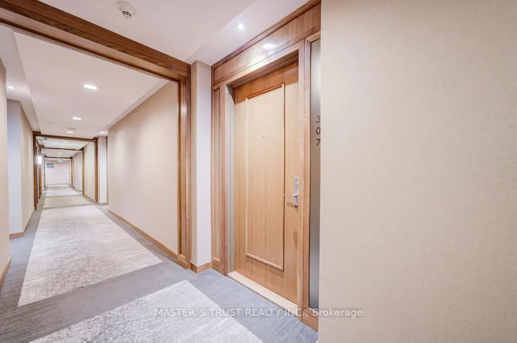 Photo 5 of Unit 307, 15 Stollery Pond Crescent, Markham, Devil's Elbow — HOMEH