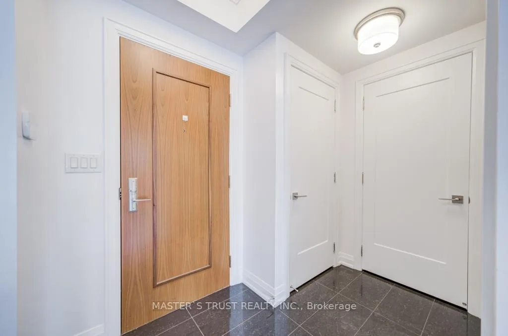 Photo 7 of Unit 307, 15 Stollery Pond Crescent, Markham, Devil's Elbow — HOMEH