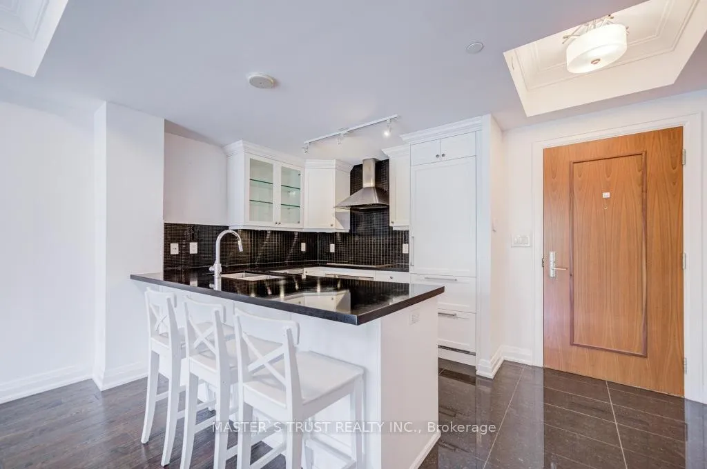 Photo 11 of Unit 307, 15 Stollery Pond Crescent, Markham, Devil's Elbow — HOMEH