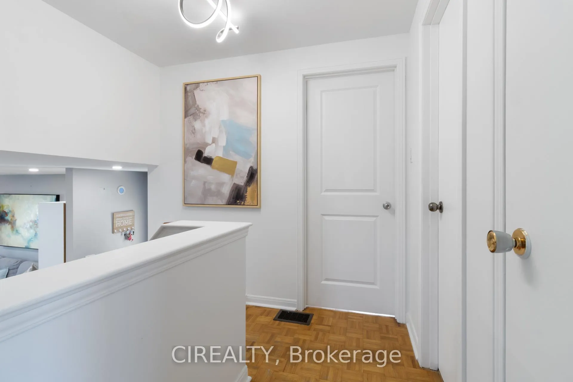 Photo 15 of 53 Christie Crescent, Barrie, Letitia Heights — HOMEH