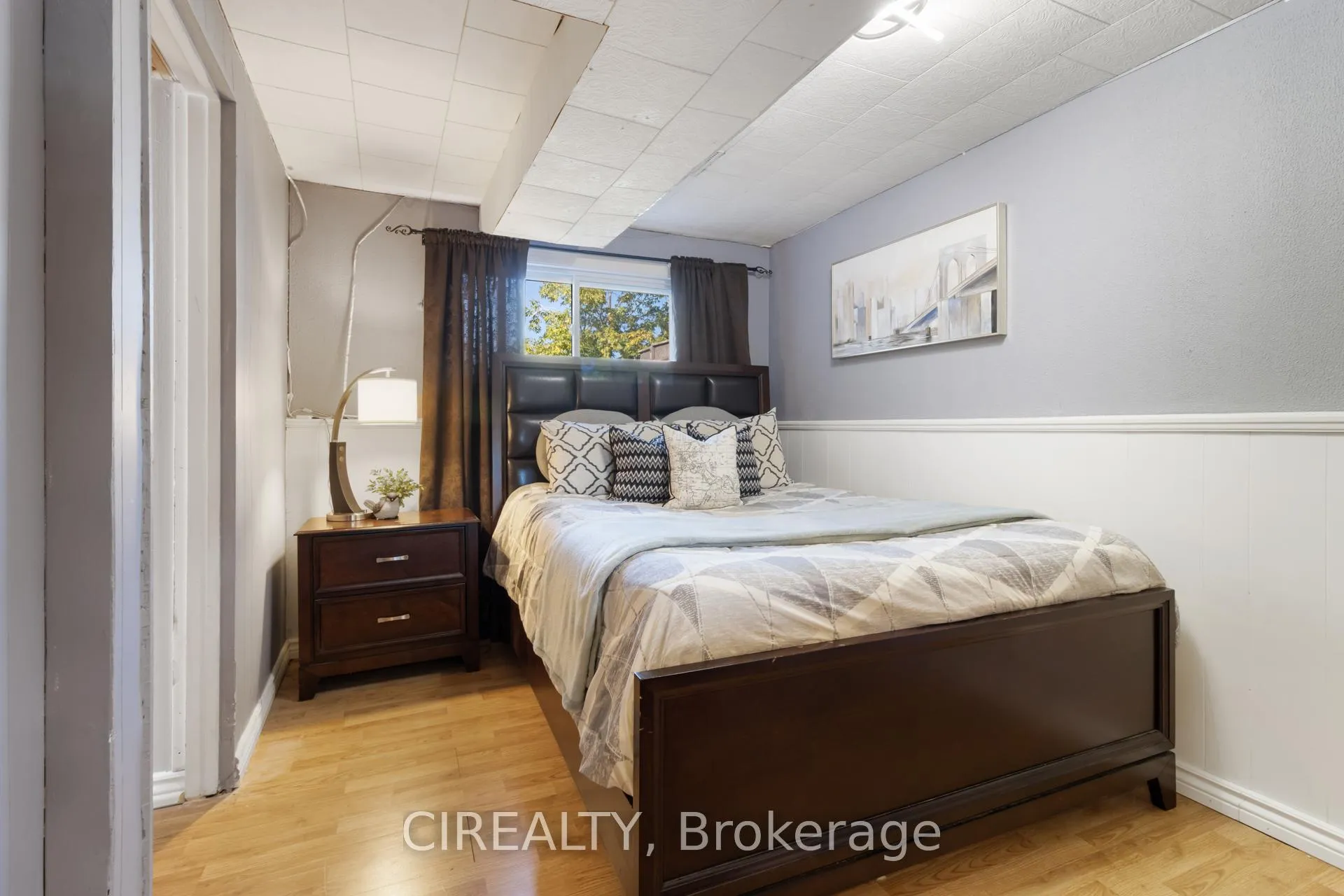 Photo 26 of 53 Christie Crescent, Barrie, Letitia Heights — HOMEH