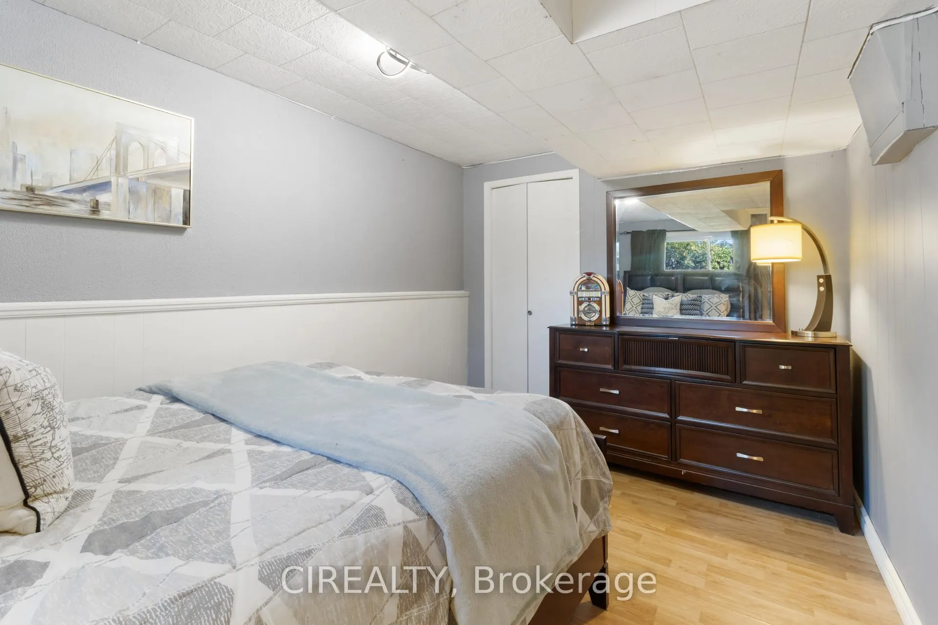 Photo 27 of 53 Christie Crescent, Barrie, Letitia Heights — HOMEH