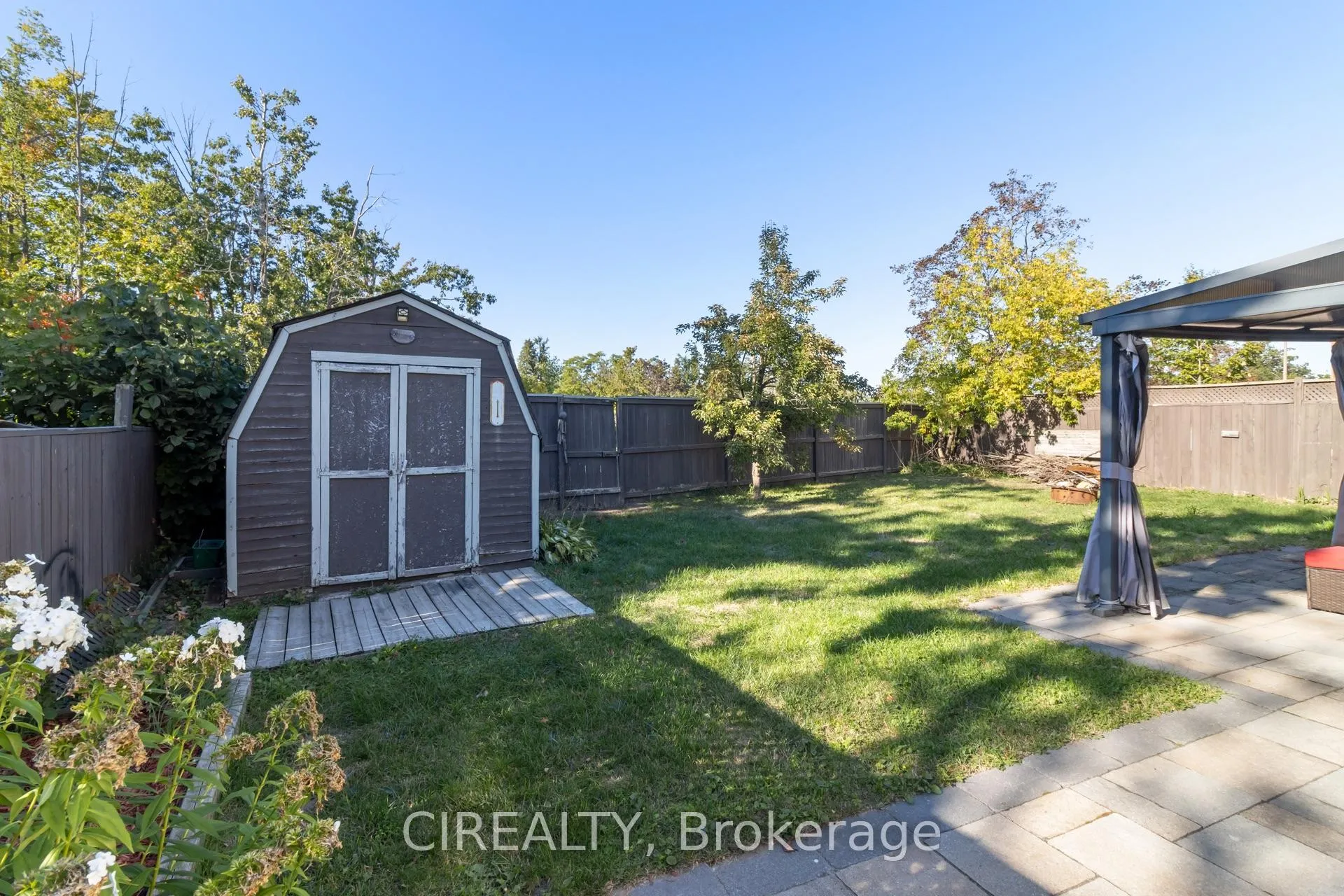 Photo 33 of 53 Christie Crescent, Barrie, Letitia Heights — HOMEH