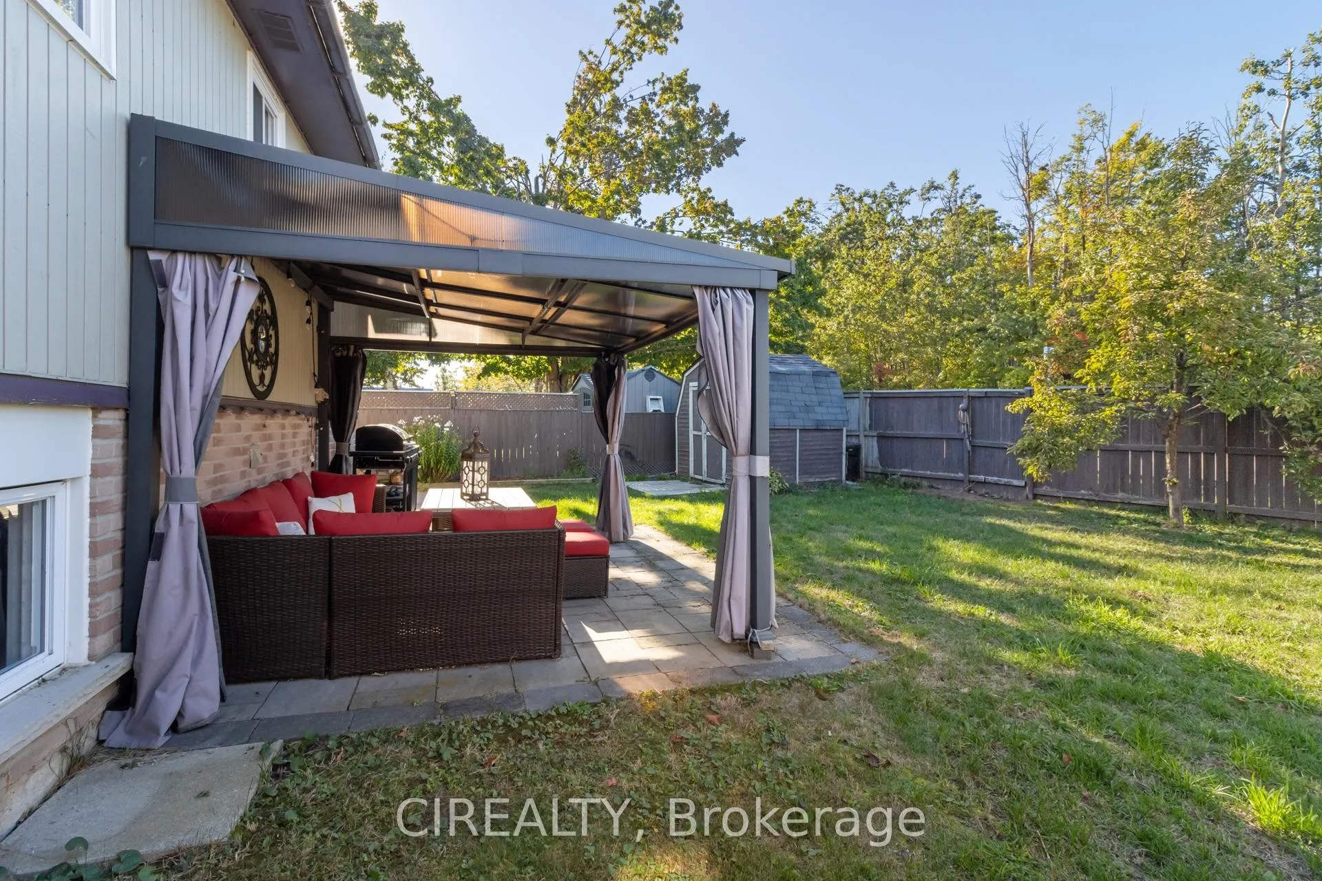 Photo 34 of 53 Christie Crescent, Barrie, Letitia Heights — HOMEH