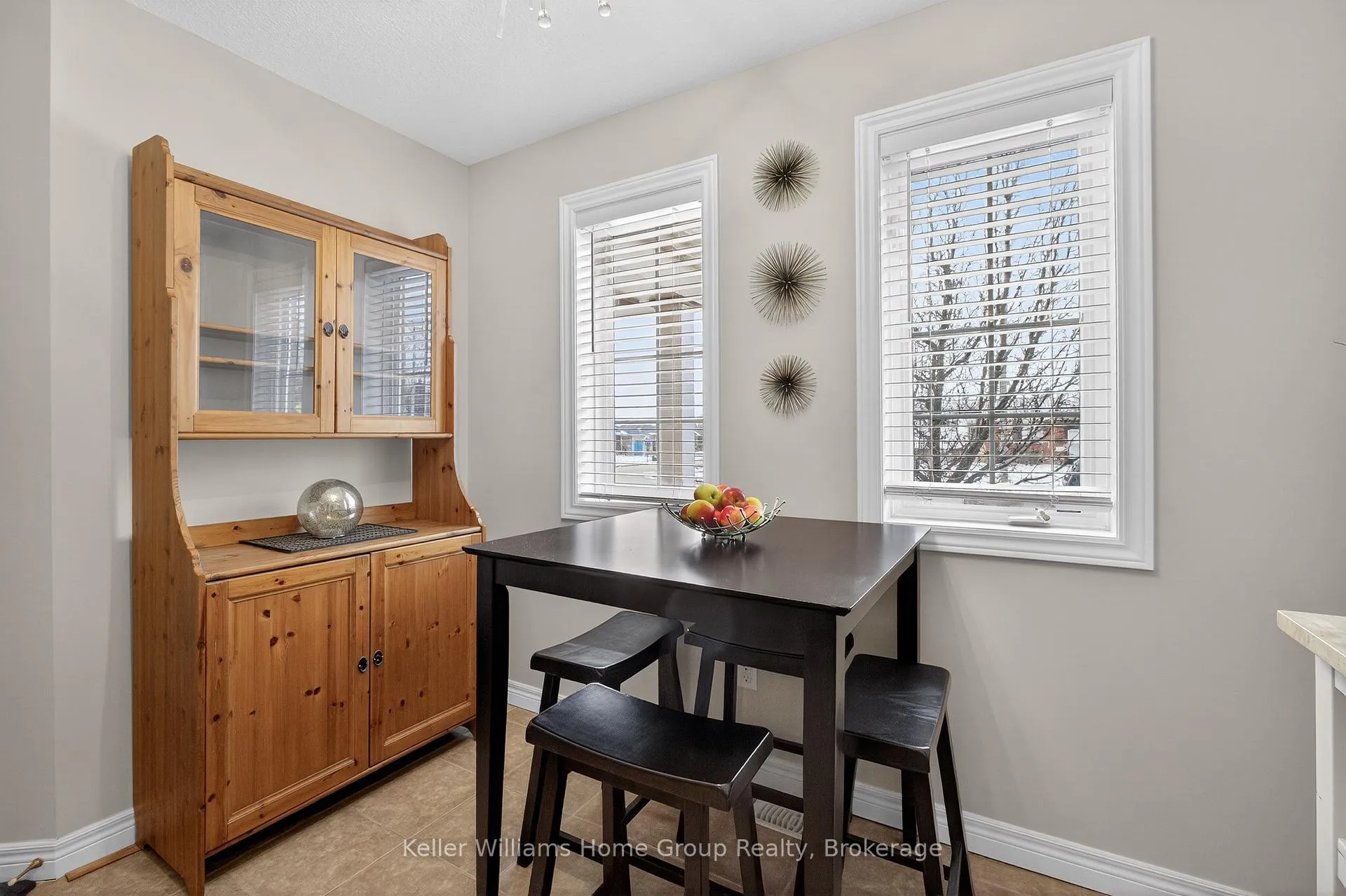 Photo 8 of 612A Woodlawn Road E, Guelph, Victoria North — HOMEH