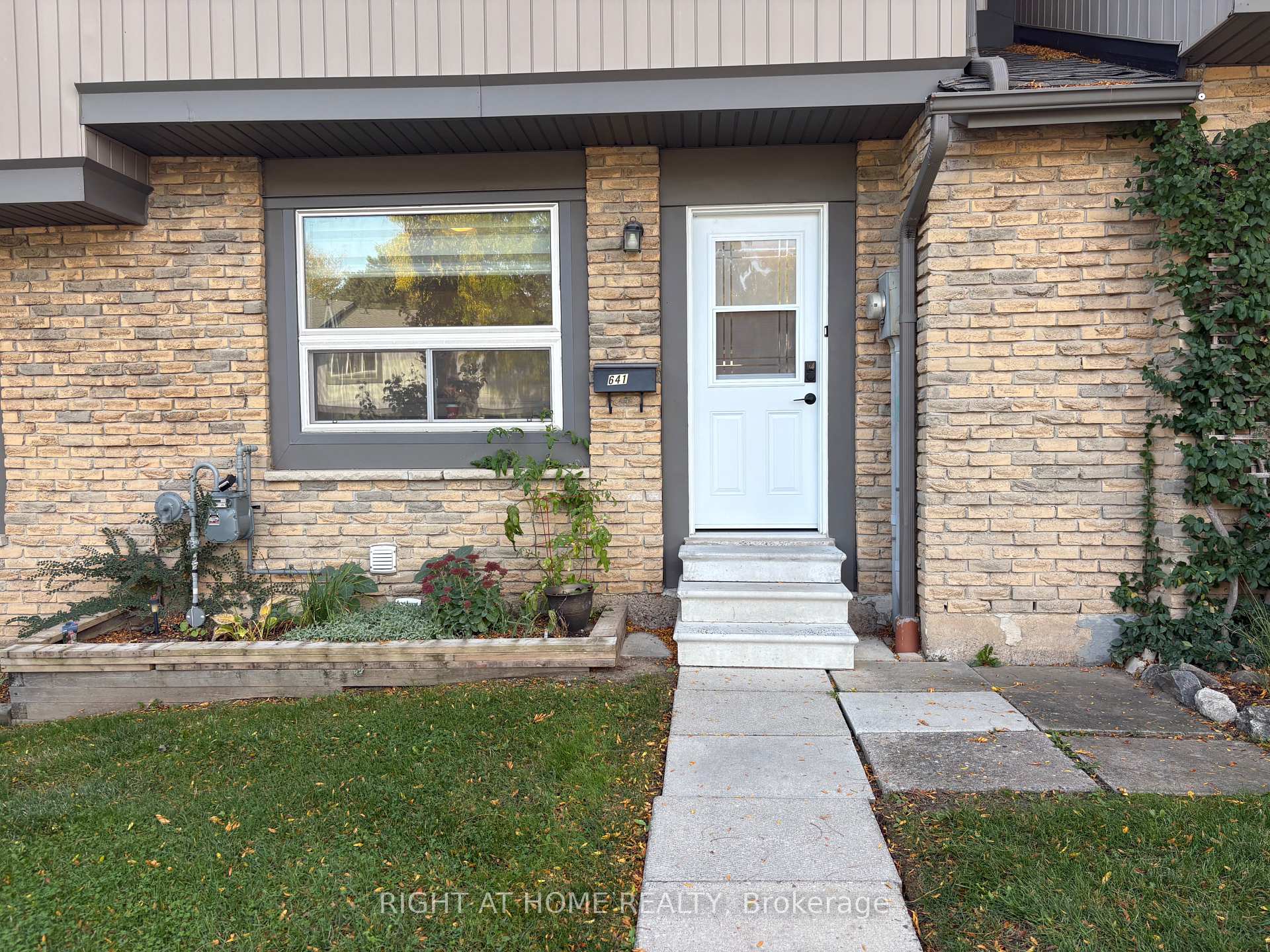 Front of 641 Woodward Avenue
