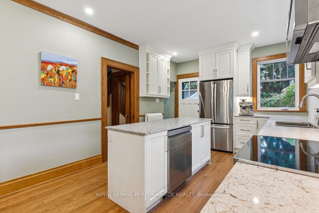 Photo 4 of 25 Lakeside Avenue, Ottawa, Dows Lake — HOMEH