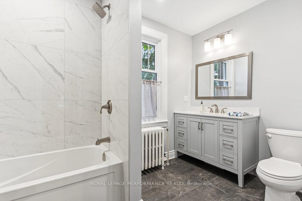 Photo 17 of 25 Lakeside Avenue, Ottawa, Dows Lake — HOMEH
