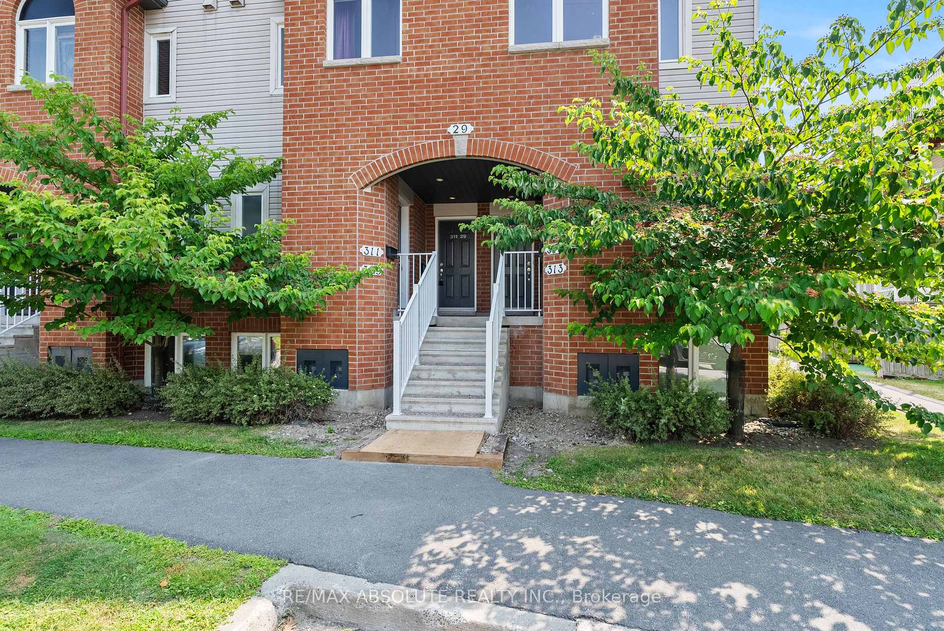 Photo 2 of Unit 311, 29 Jardin Private, Ottawa, Manor Park — HOMEH