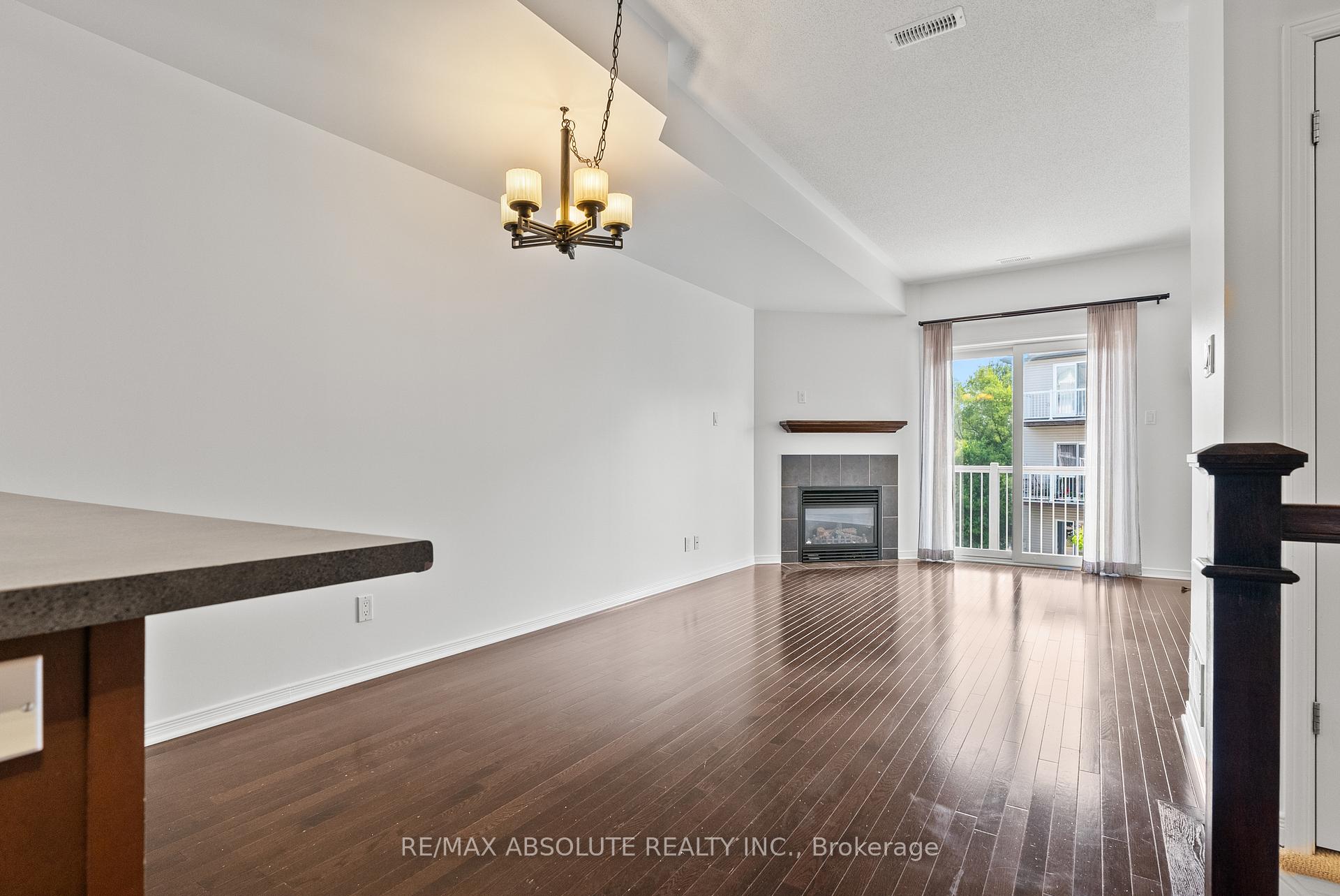 Photo 10 of Unit 311, 29 Jardin Private, Ottawa, Manor Park — HOMEH