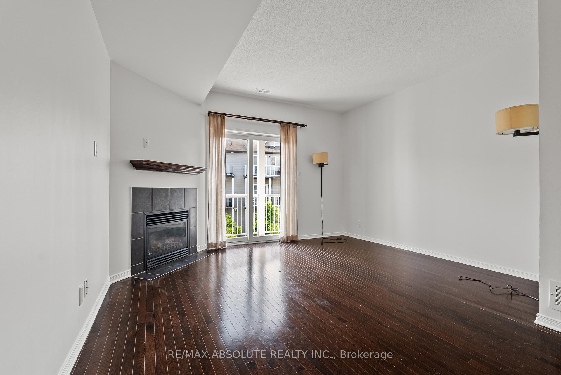 Photo 12 of Unit 311, 29 Jardin Private, Ottawa, Manor Park — HOMEH