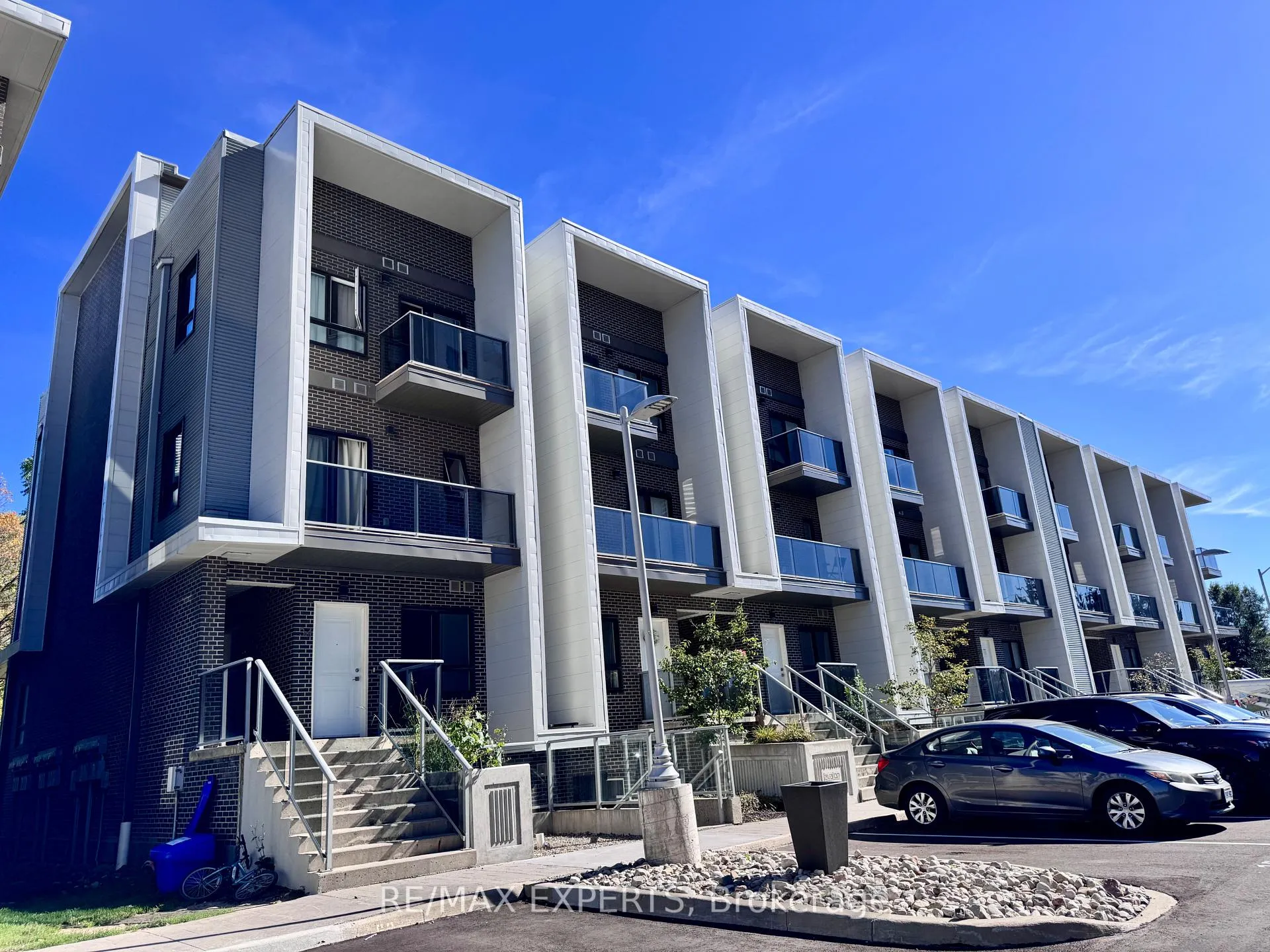 Front of Unit 33A, 1430 Highland Road