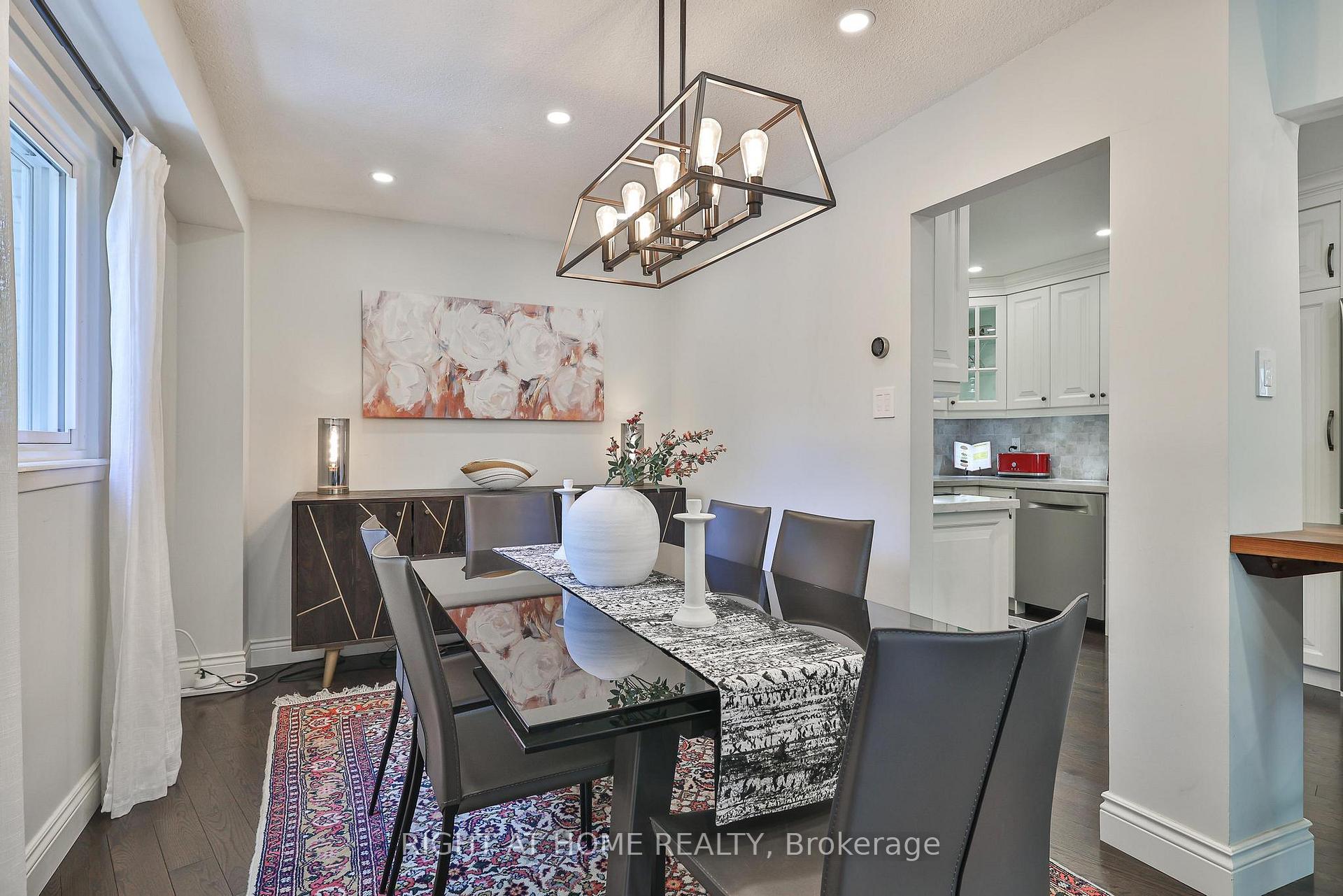 Photo 15 of Unit 308, 48 Porterfield Crescent, Markham, Aileen-Willowbrook — HOMEH