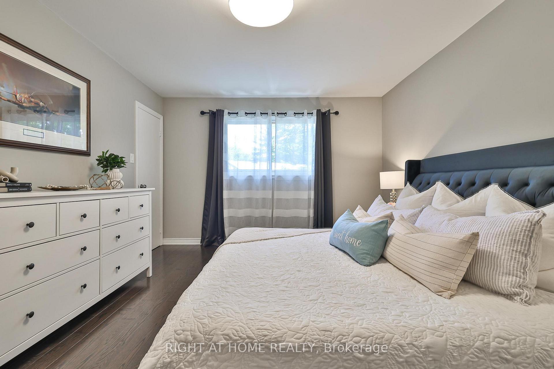Photo 21 of Unit 308, 48 Porterfield Crescent, Markham, Aileen-Willowbrook — HOMEH
