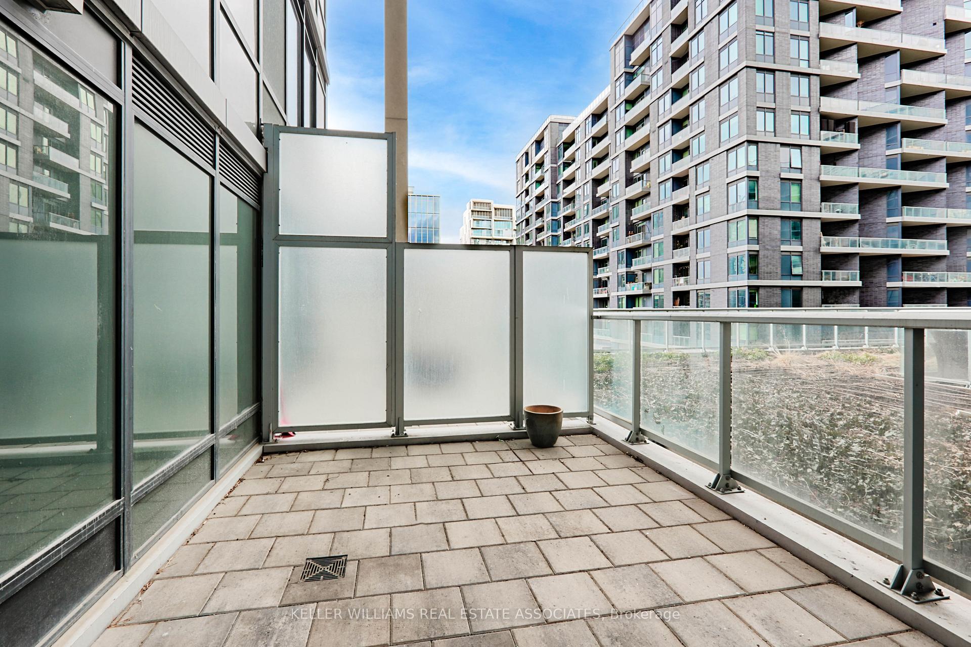 Photo 7 of Unit 303, 15 Merchants' Wharf, Toronto, Waterfront Communities — HOMEH