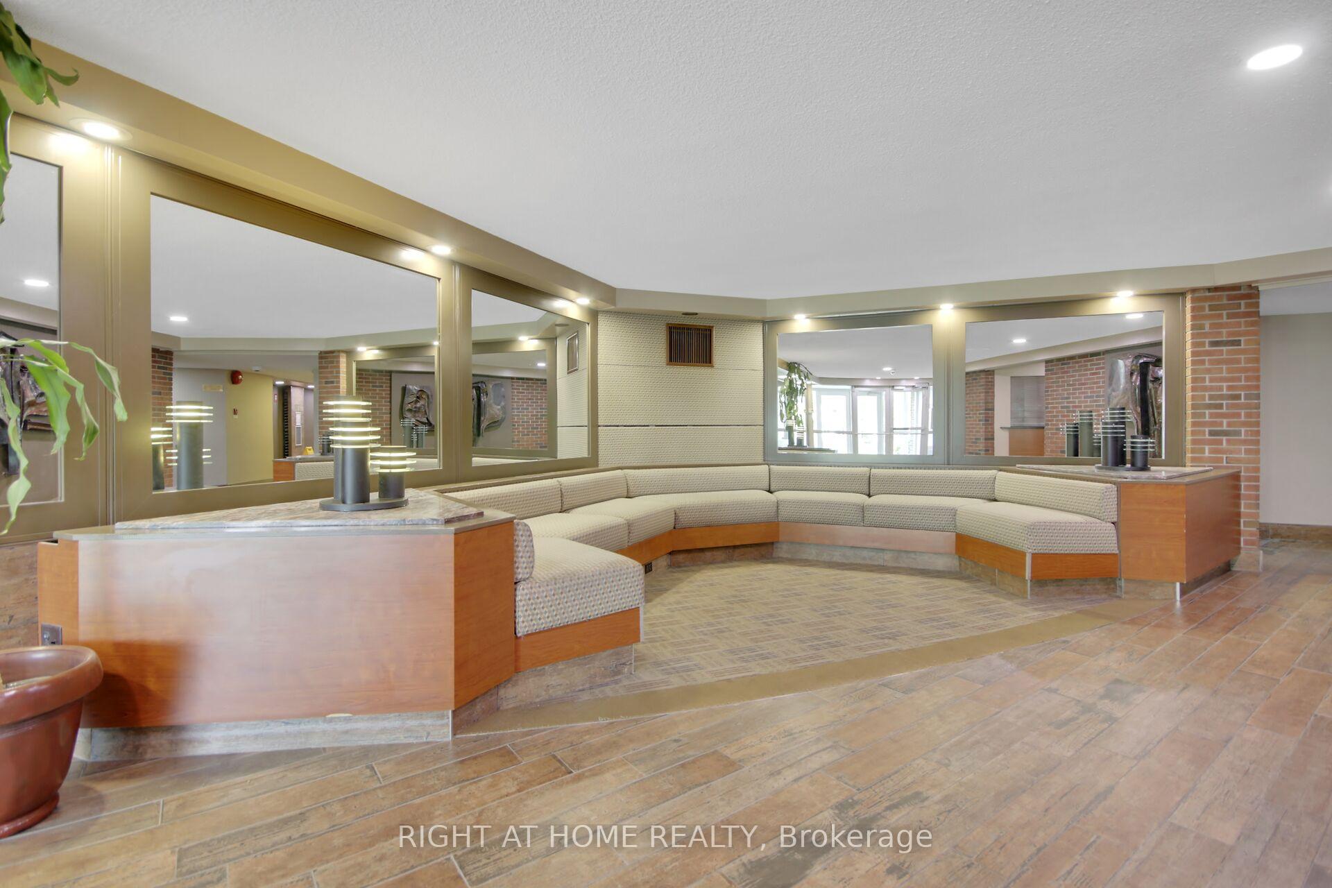 Photo 5 of Unit 321, 20 Chesterton Drive, Ottawa, Borden Farm/Stewart Farm/Carleton Heights/Parkwood Hills — HOMEH