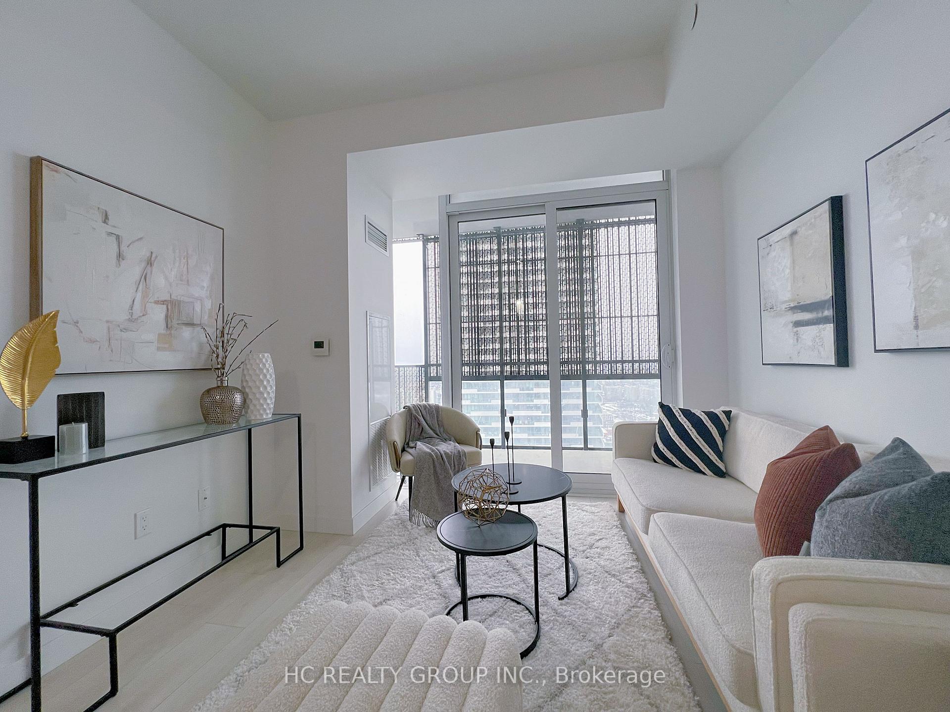 Photo 4 of Unit 3912, 8 Eglinton Avenue E, Toronto, Mount Pleasant West — HOMEH