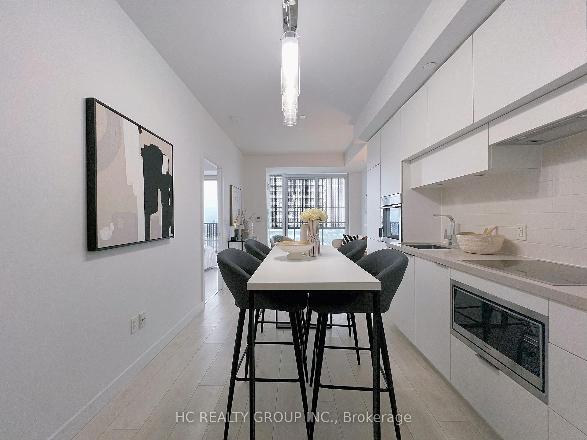 Photo 7 of Unit 3912, 8 Eglinton Avenue E, Toronto, Mount Pleasant West — HOMEH