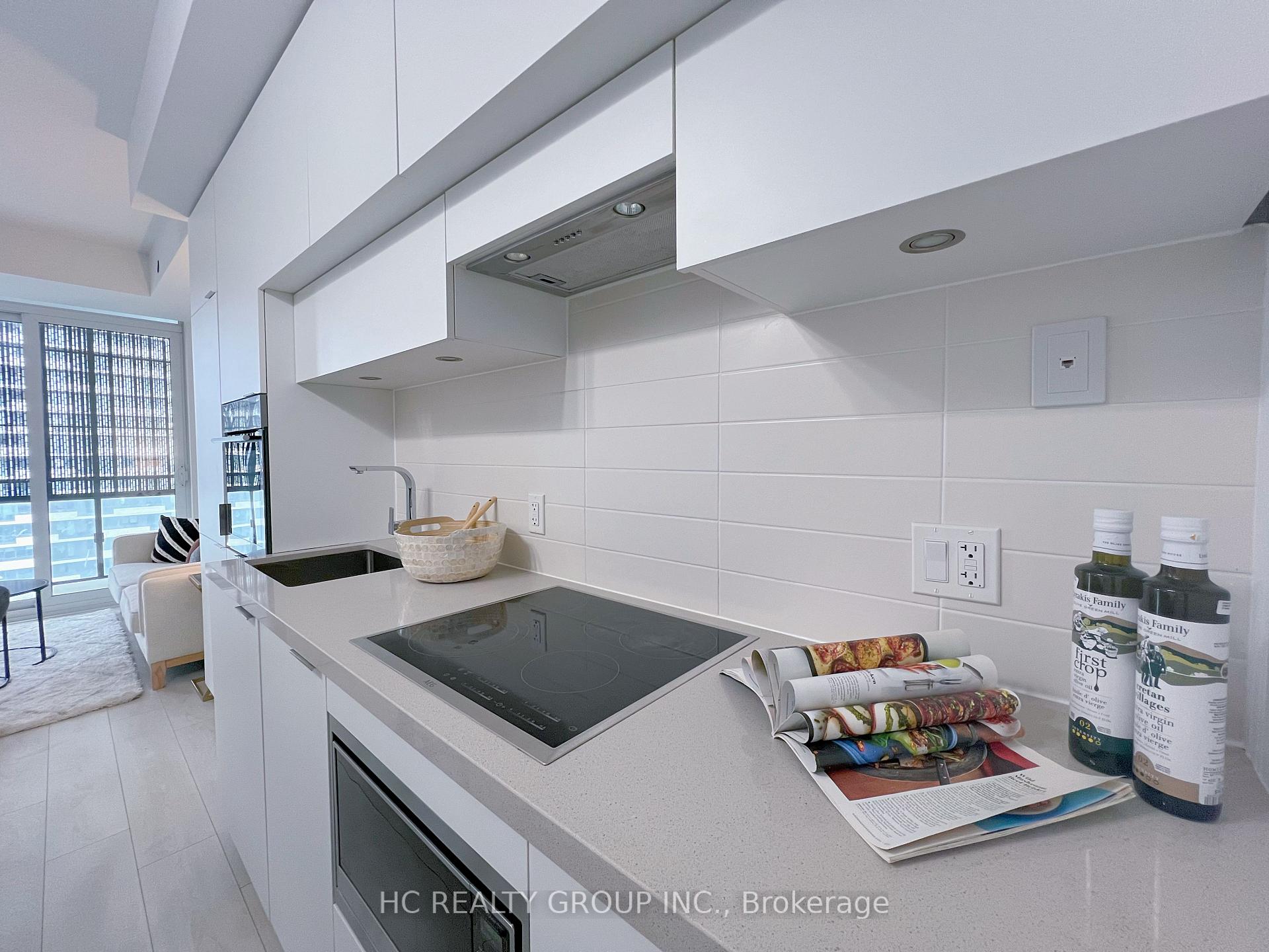 Photo 13 of Unit 3912, 8 Eglinton Avenue E, Toronto, Mount Pleasant West — HOMEH