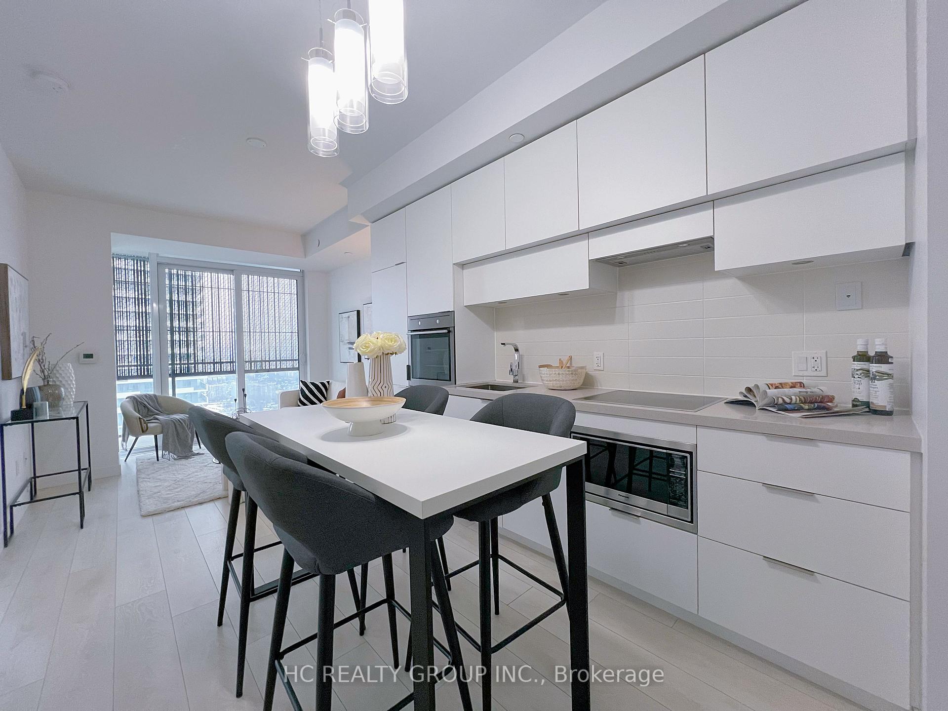 Photo 9 of Unit 3912, 8 Eglinton Avenue E, Toronto, Mount Pleasant West — HOMEH