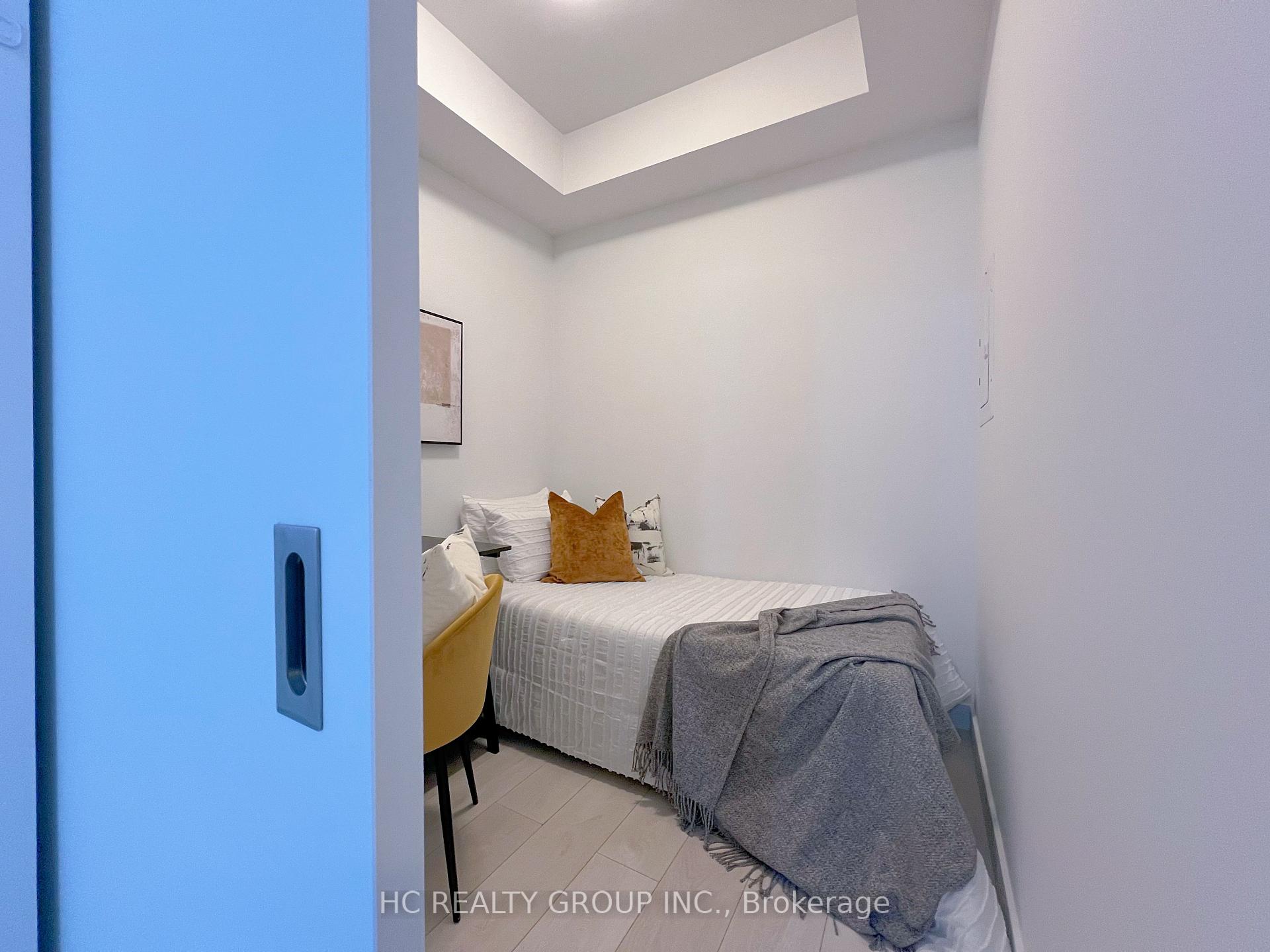 Photo 6 of Unit 3912, 8 Eglinton Avenue E, Toronto, Mount Pleasant West — HOMEH