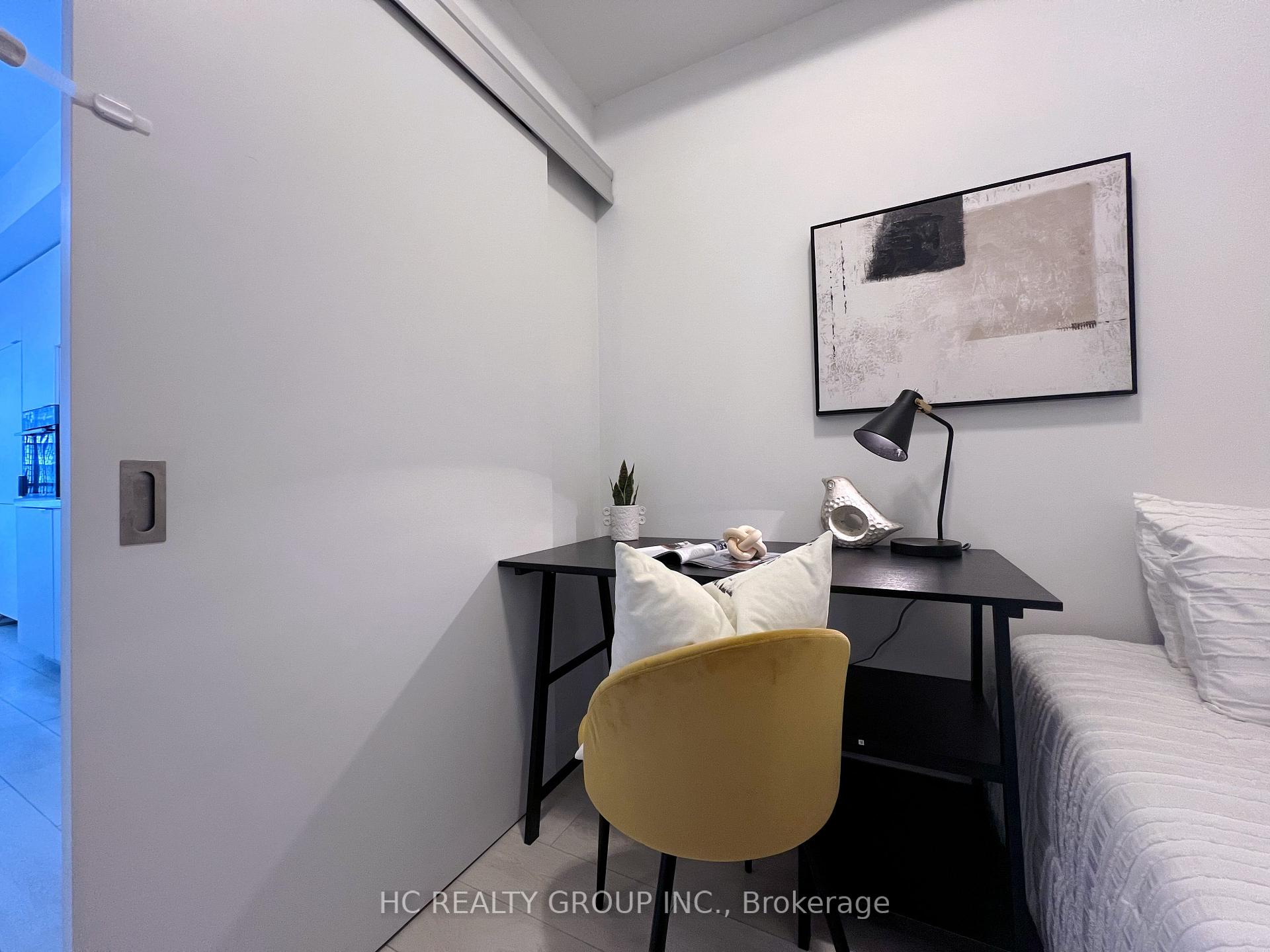 Photo 16 of Unit 3912, 8 Eglinton Avenue E, Toronto, Mount Pleasant West — HOMEH