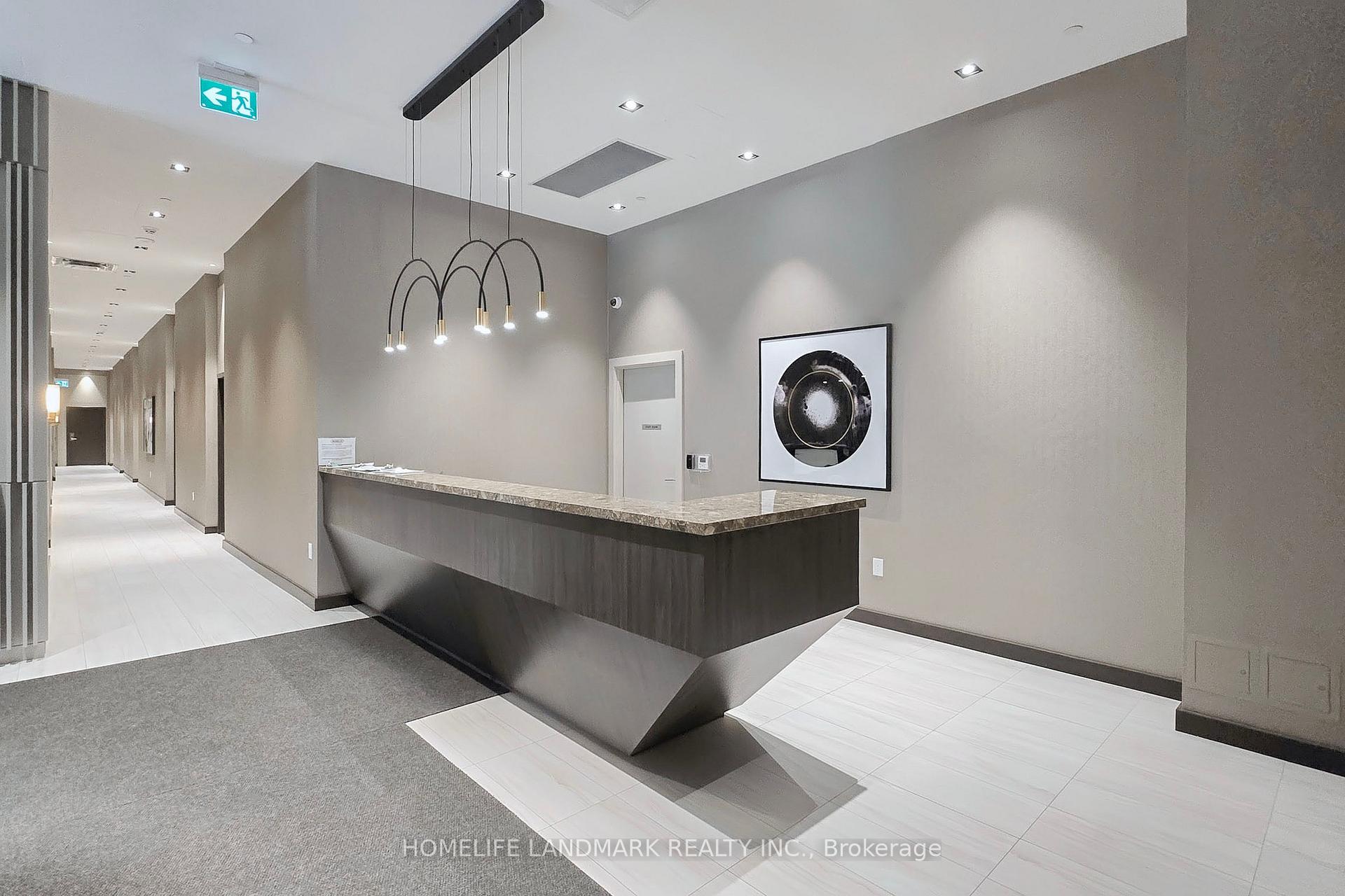 Photo 5 of Unit 912, 60 Honeycrisp Crescent, Vaughan, Vaughan Corporate Centre — HOMEH
