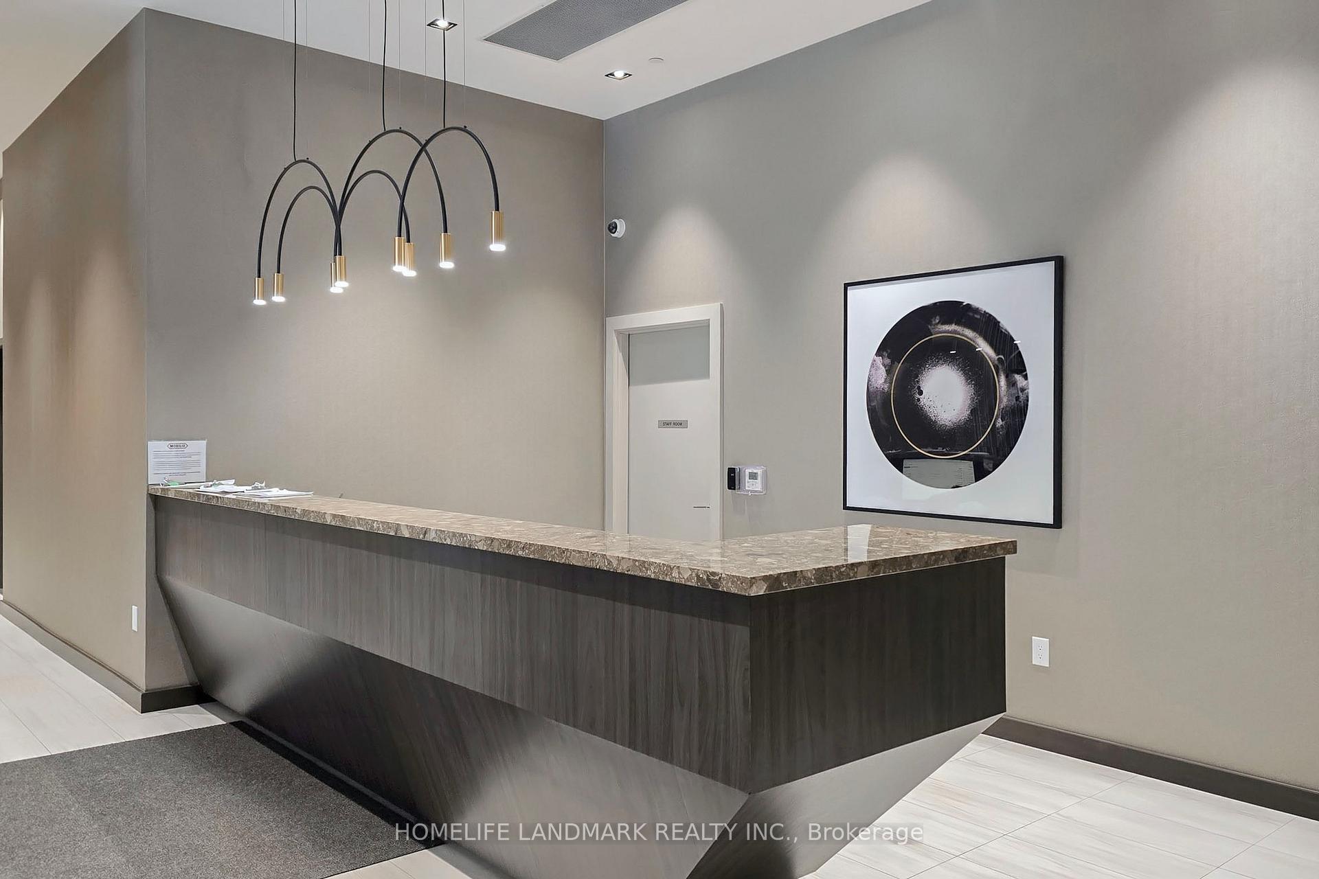 Photo 6 of Unit 912, 60 Honeycrisp Crescent, Vaughan, Vaughan Corporate Centre — HOMEH