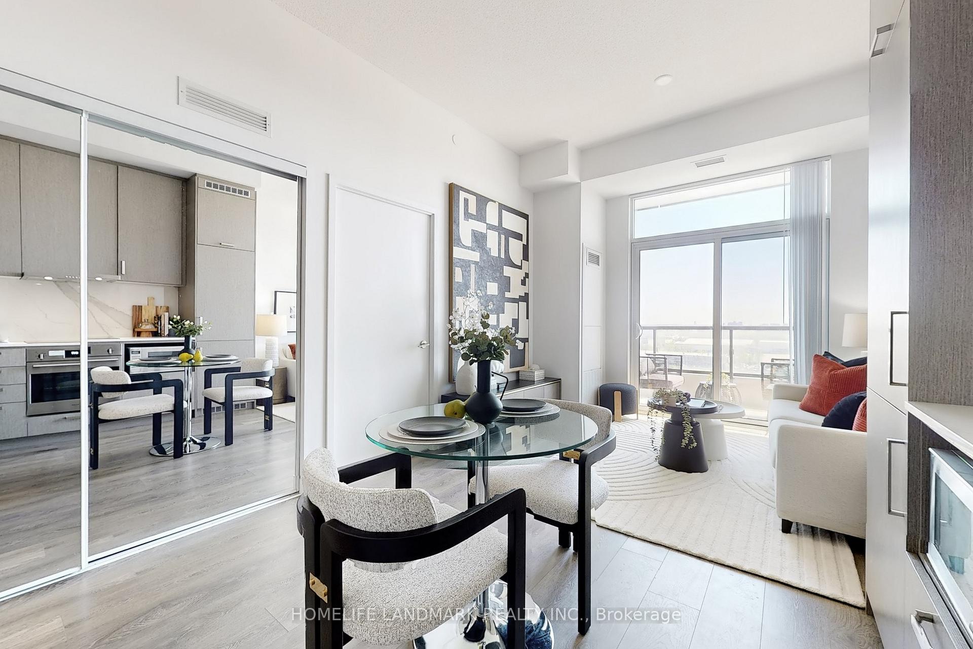 Photo 14 of Unit 912, 60 Honeycrisp Crescent, Vaughan, Vaughan Corporate Centre — HOMEH