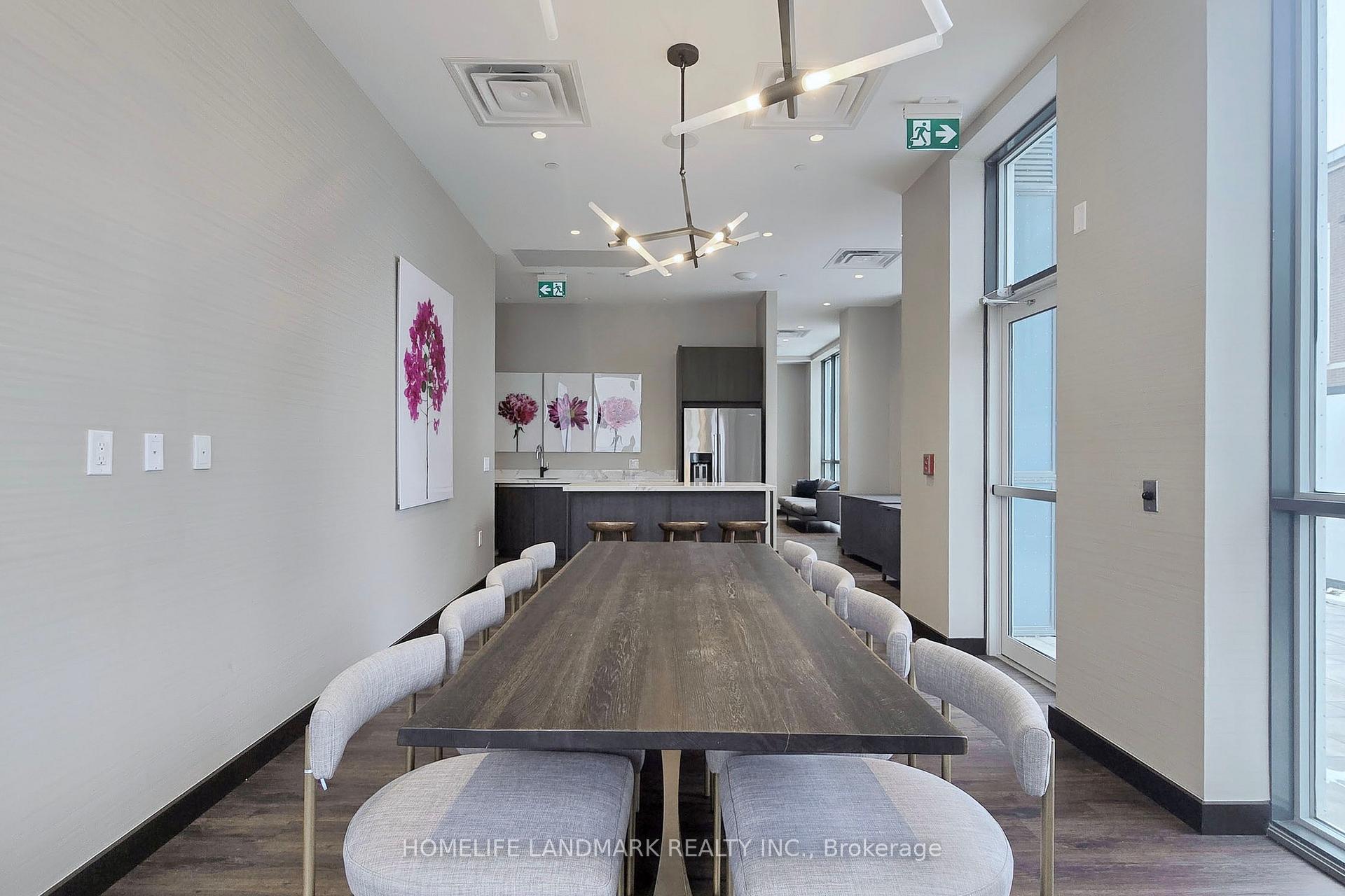 Photo 35 of Unit 912, 60 Honeycrisp Crescent, Vaughan, Vaughan Corporate Centre — HOMEH