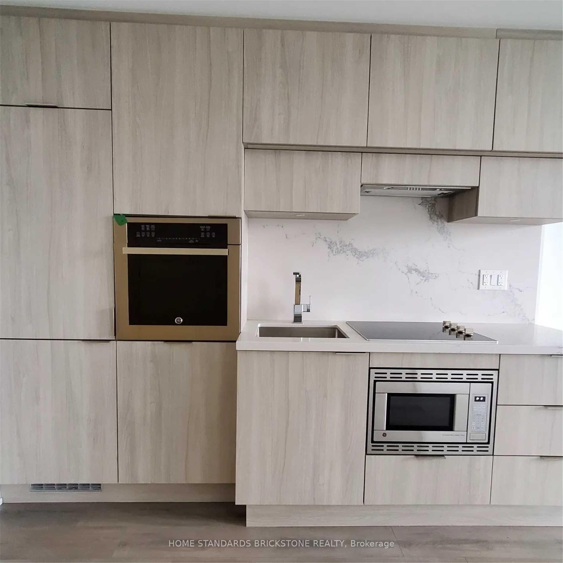 Front of Unit 2502, 39 Roehampton Avenue