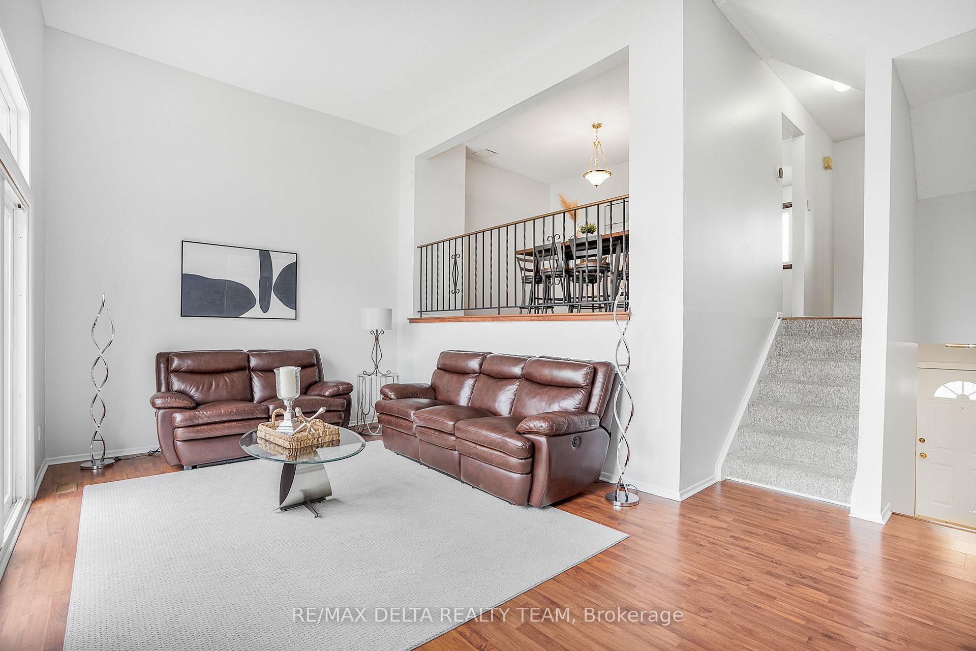 Photo 5 of Unit 49, 2115 Erinbrook Crescent, Ottawa, Sheffield Glen/Industrial Park — HOMEH