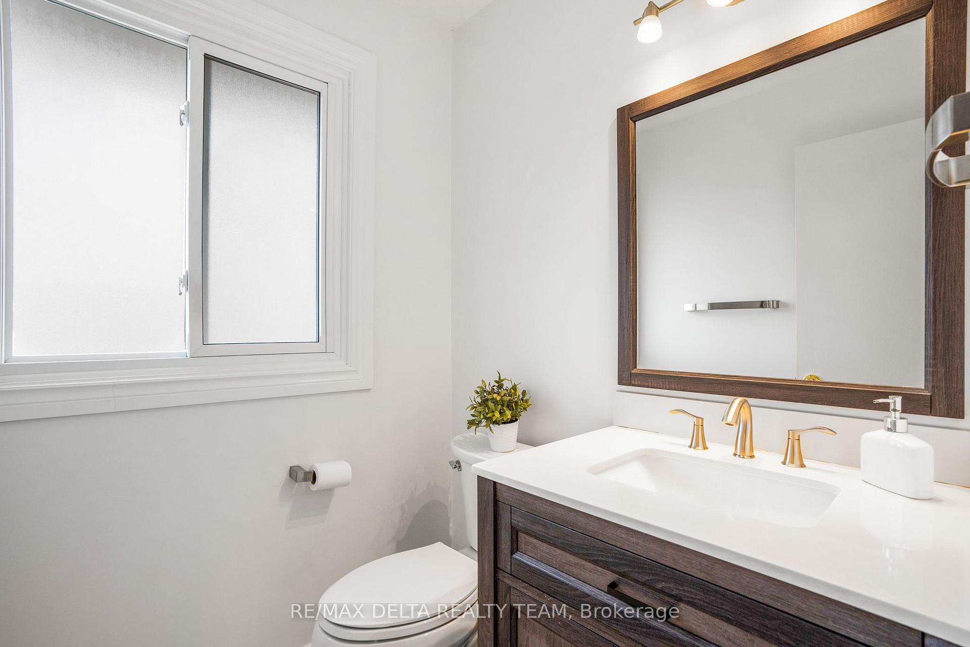 Photo 14 of Unit 49, 2115 Erinbrook Crescent, Ottawa, Sheffield Glen/Industrial Park — HOMEH