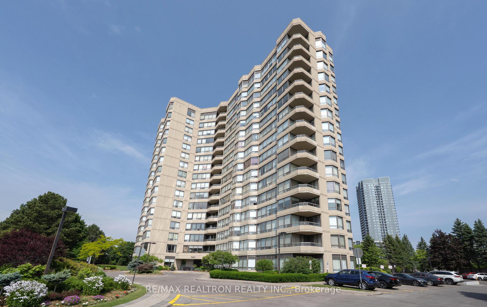 Front of Unit 1103, 7420 Bathurst Street