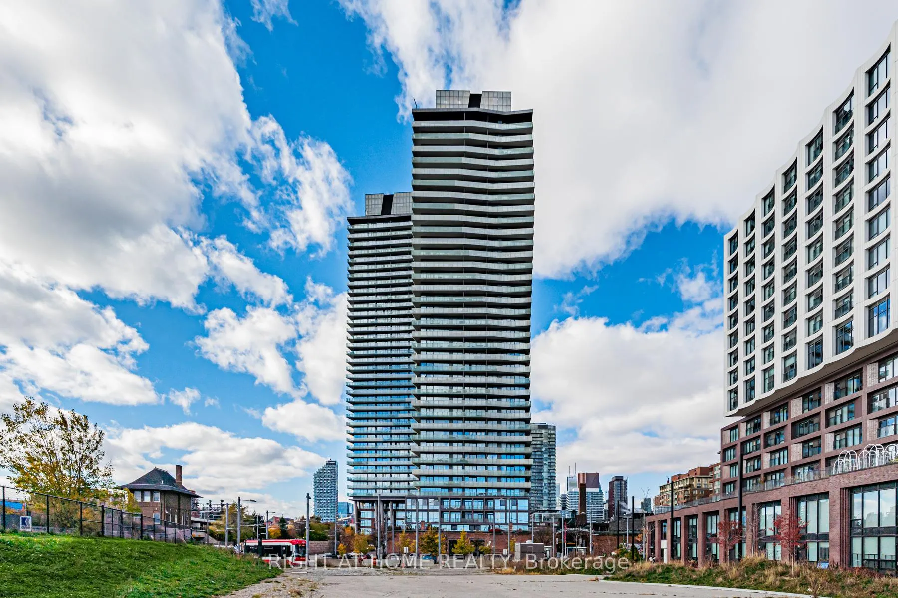 Front of Unit 2404, 390 Cherry Street