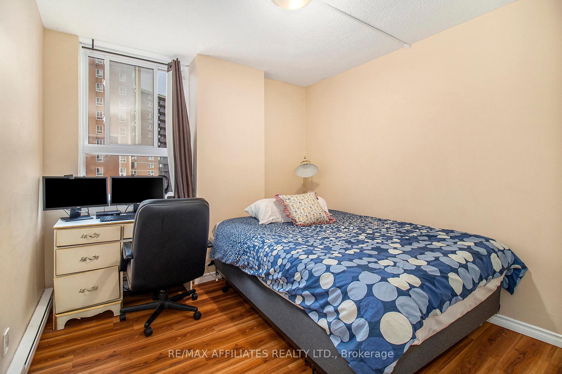 Photo 9 of Unit 403, 2000 Jasmine Crescent, Ottawa, Beacon Hill South — HOMEH