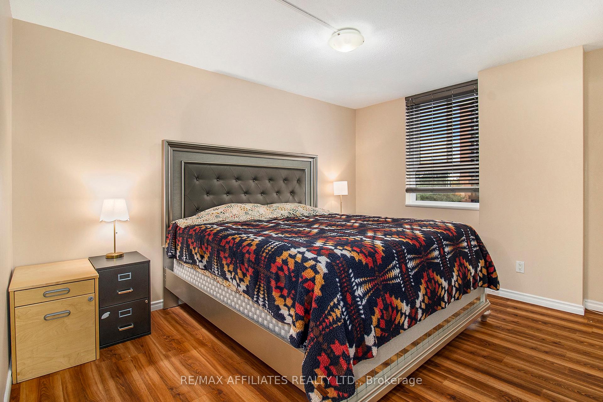 Photo 10 of Unit 403, 2000 Jasmine Crescent, Ottawa, Beacon Hill South — HOMEH