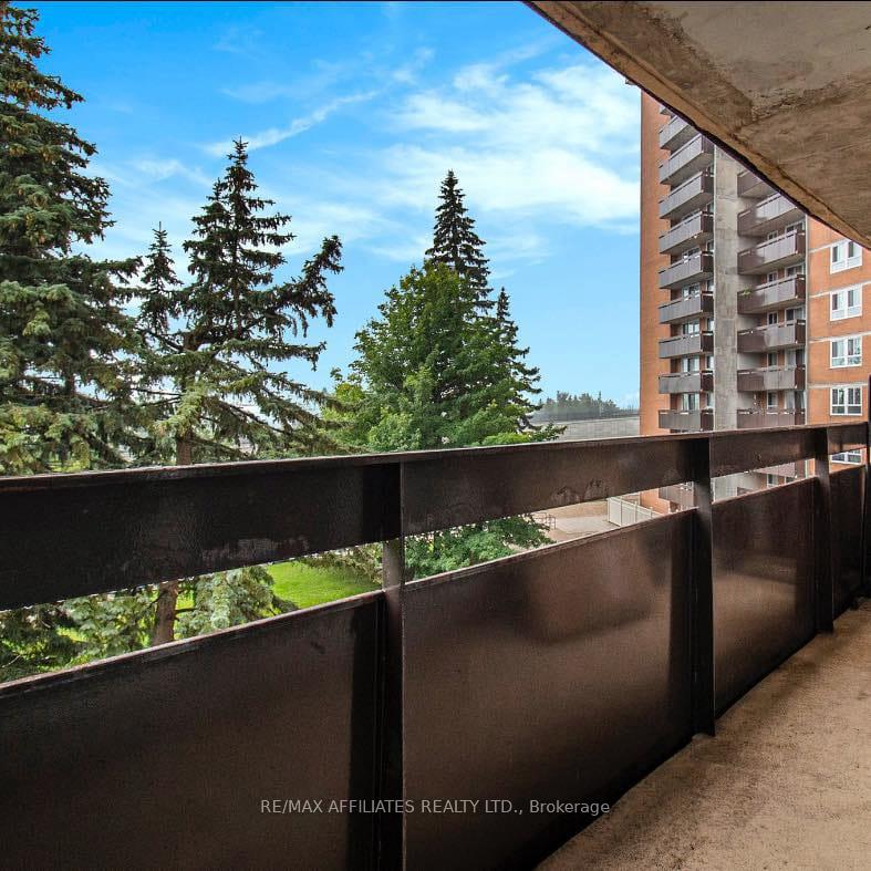 Photo 15 of Unit 403, 2000 Jasmine Crescent, Ottawa, Beacon Hill South — HOMEH