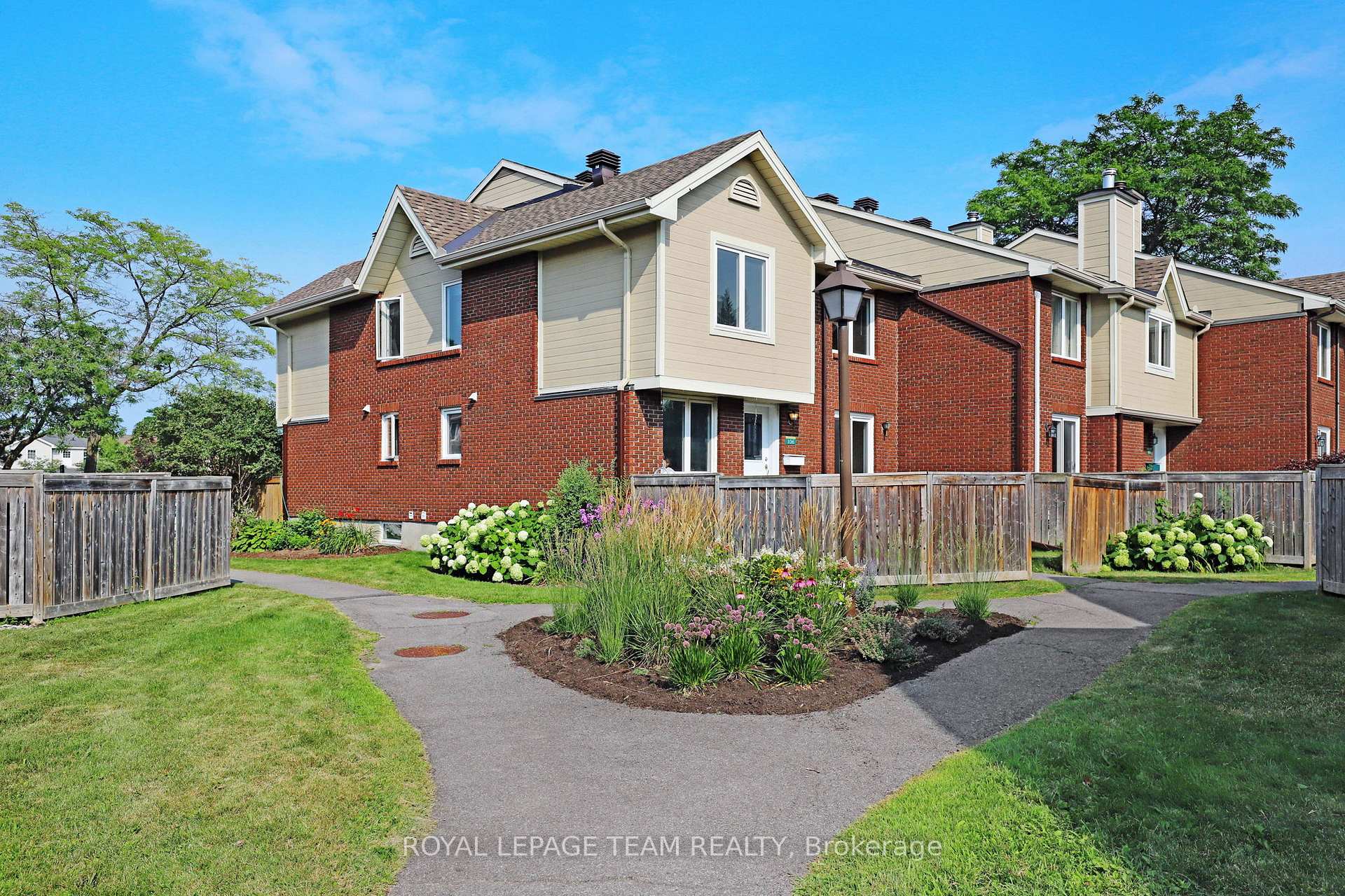 Photo 3 of Unit 106, 1770 Cabaret Lane, Ottawa, Fallingbrook/Pineridge — HOMEH