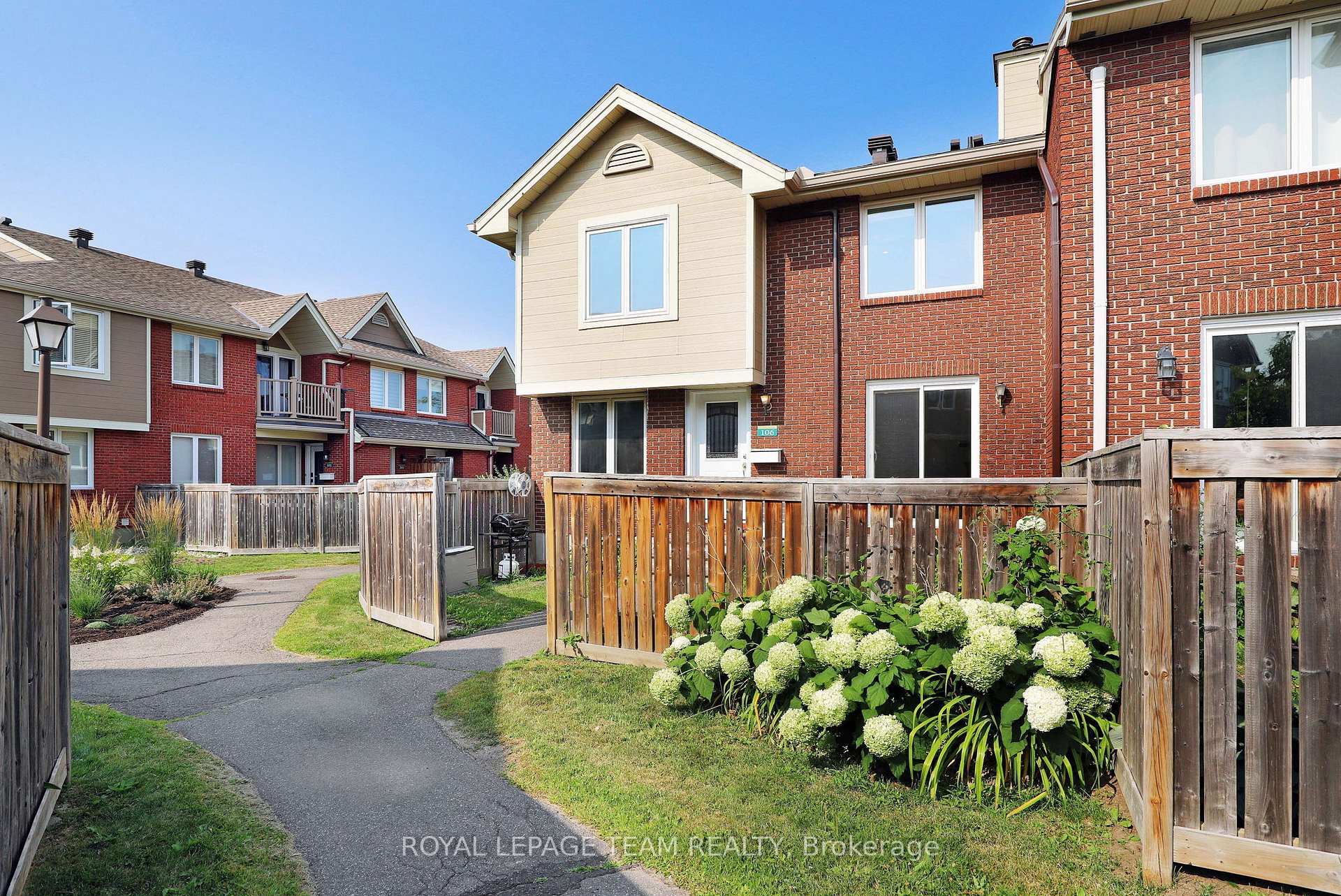 Photo 4 of Unit 106, 1770 Cabaret Lane, Ottawa, Fallingbrook/Pineridge — HOMEH