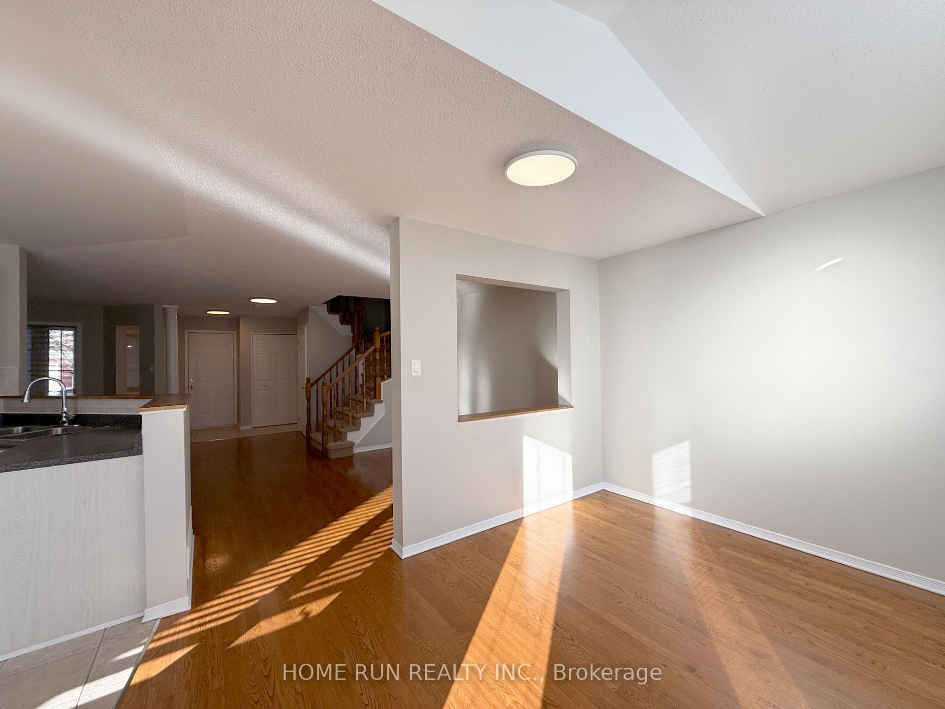 Photo 5 of 48 Coleridge Street, Ottawa, Central Park — HOMEH