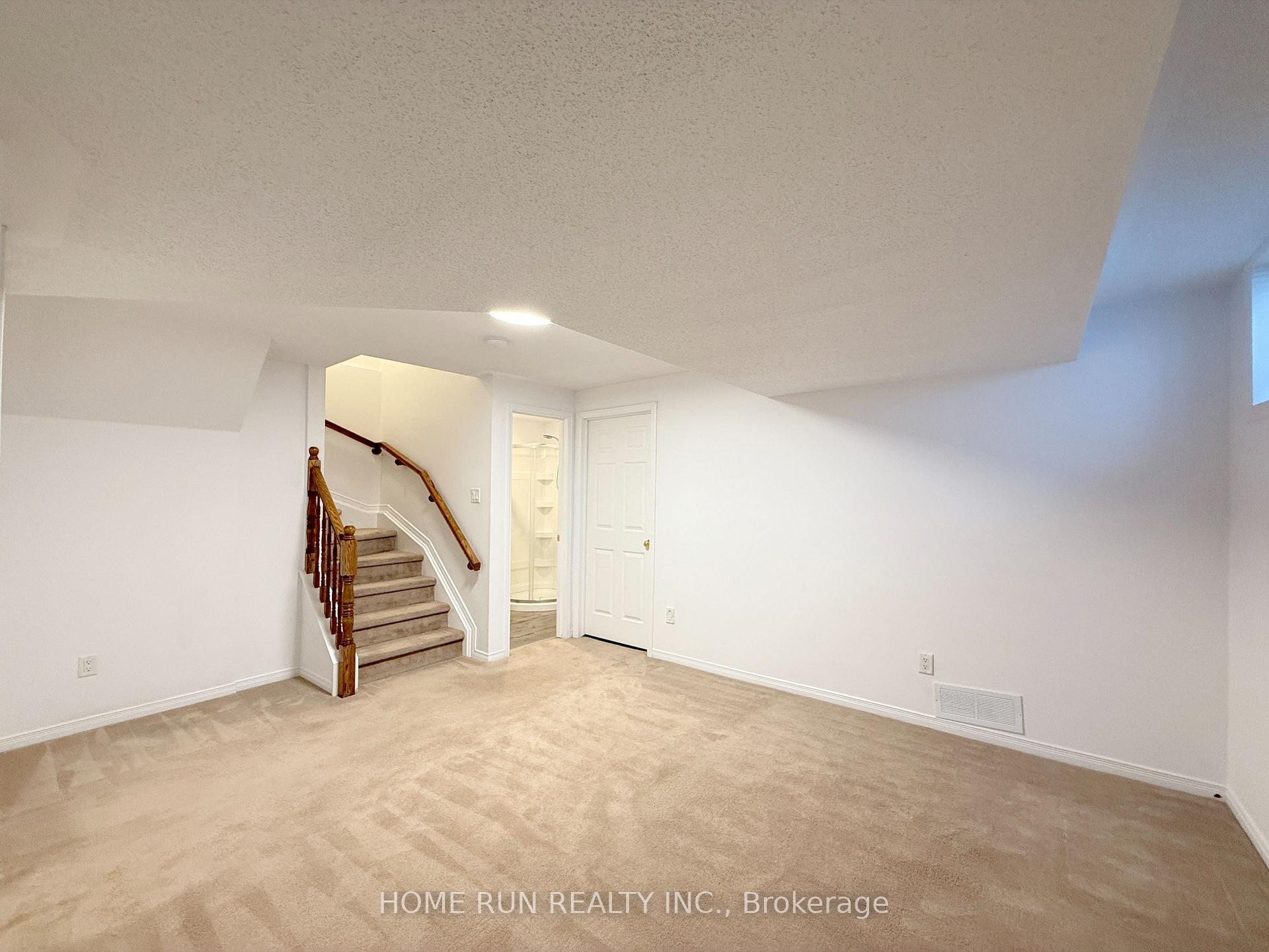 Photo 31 of 48 Coleridge Street, Ottawa, Central Park — HOMEH