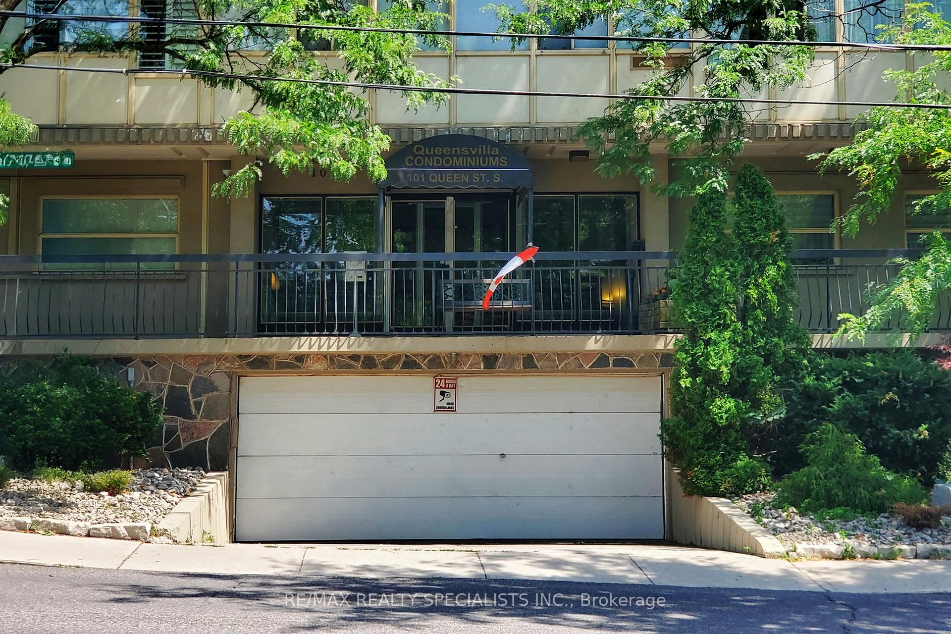 Photo 6 of Unit 406, 101 Queen Street S, Hamilton, Durand — HOMEH