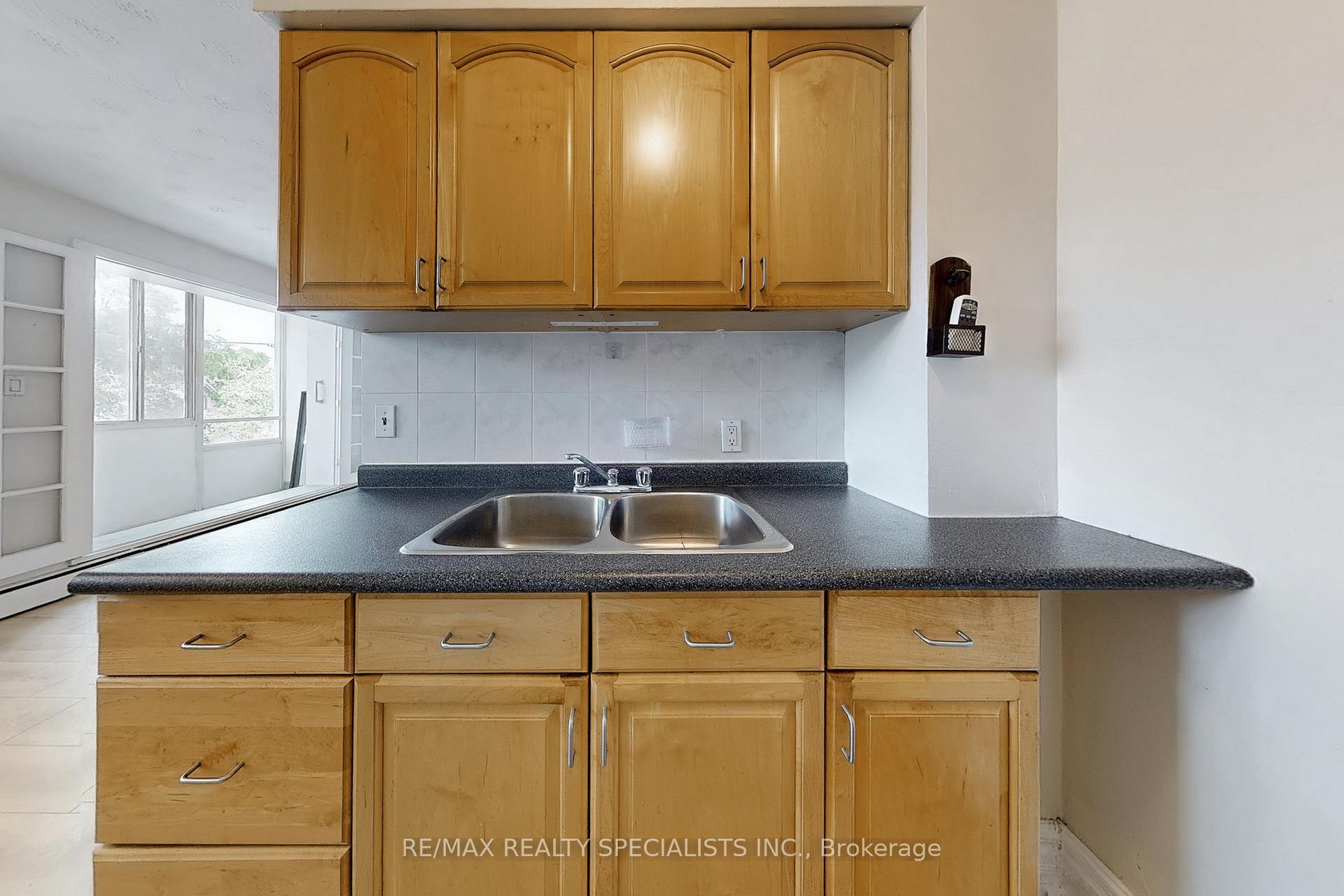 Photo 27 of Unit 406, 101 Queen Street S, Hamilton, Durand — HOMEH