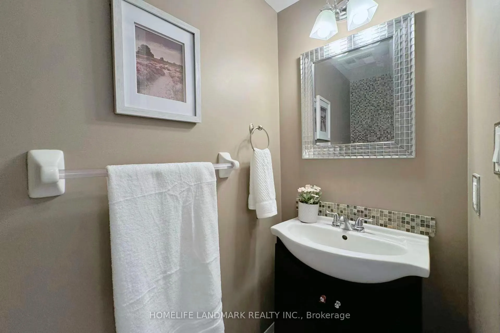Photo 15 of Unit 215, 320 John Street, Markham, Aileen-Willowbrook — HOMEH