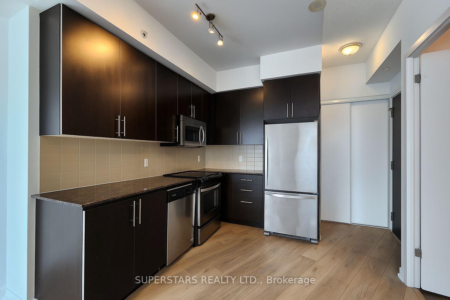 Photo 4 of Unit 1409, 60 Berwick Avenue, Toronto, Yonge-Eglinton — HOMEH